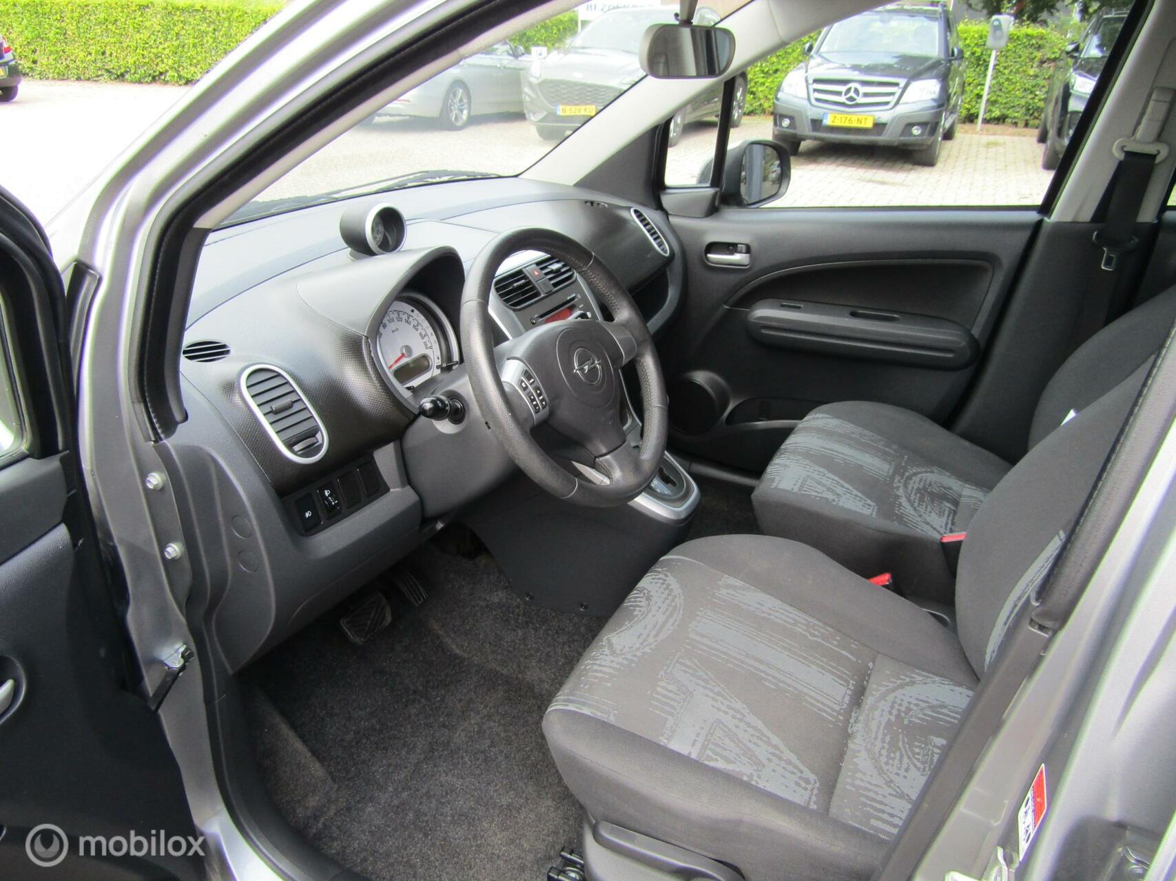 Foto van Opel Agila