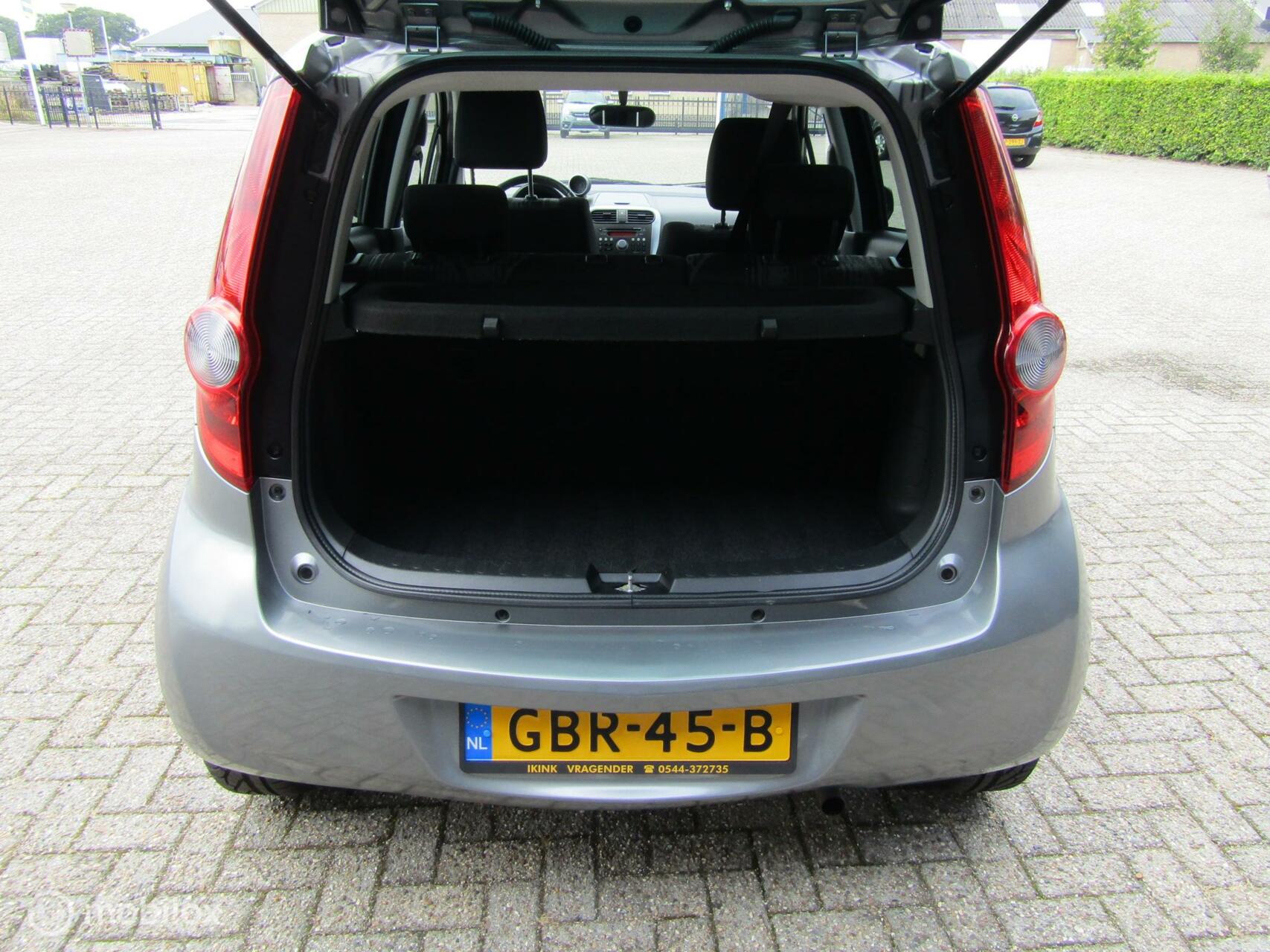 Foto van Opel Agila