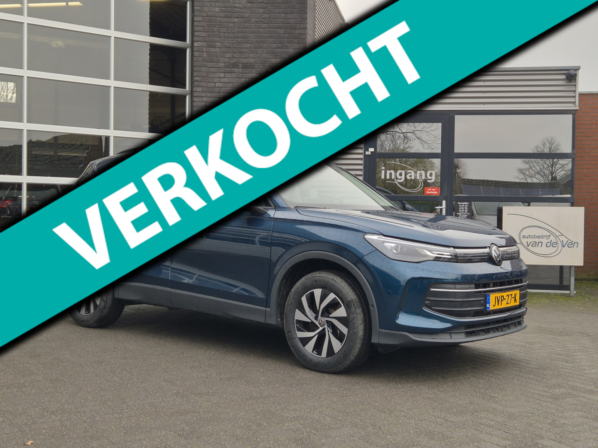 Volkswagen Tiguan 1.5 eHybrid PHEV Life Edition, zwenkbare trekhaak, 100% SOH, camera, app connect, verwarmbare stoelen + stuur. 2024 - voorkant