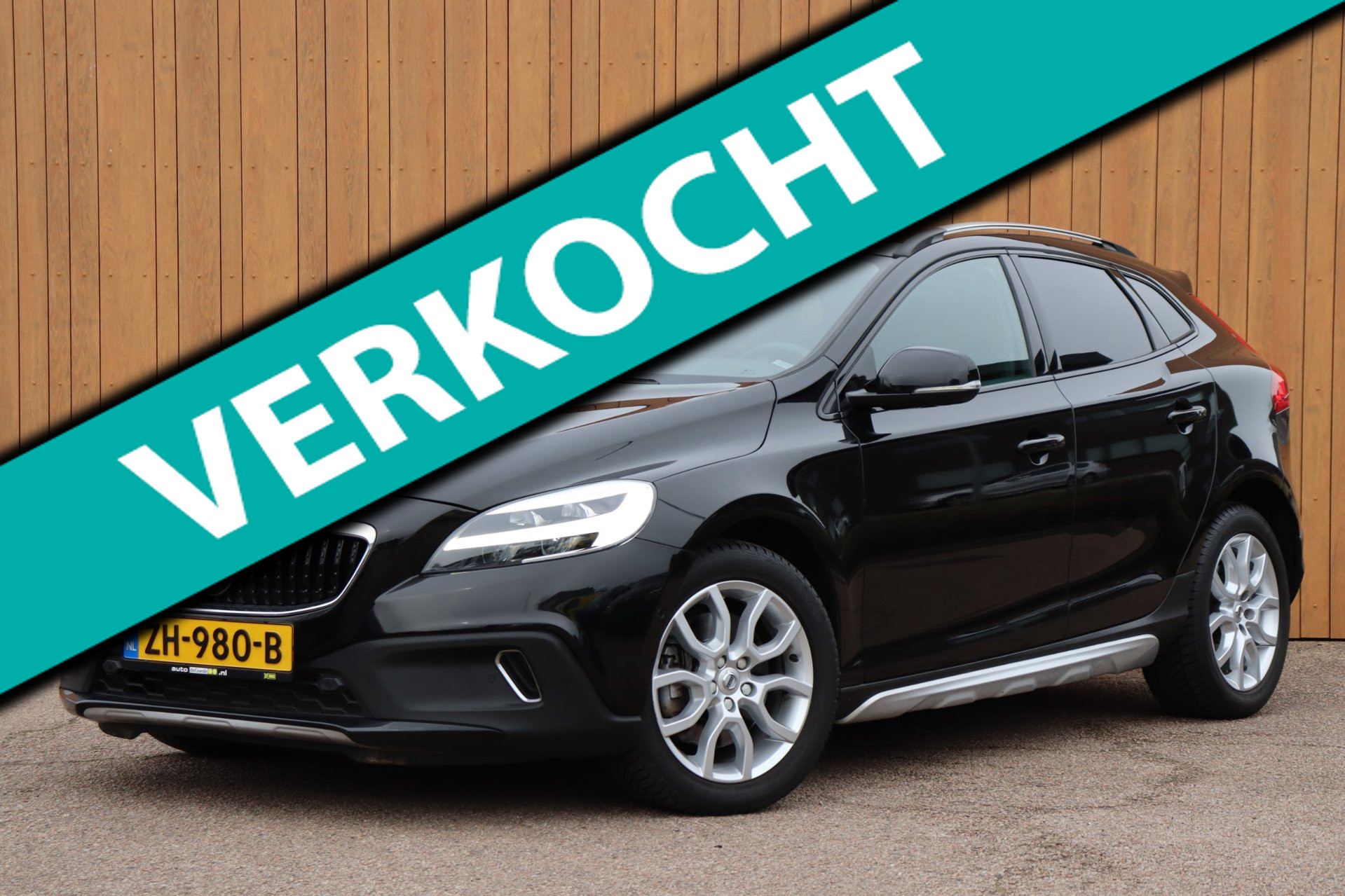 Foto van VOLVO V40 CROSS COUNTRY