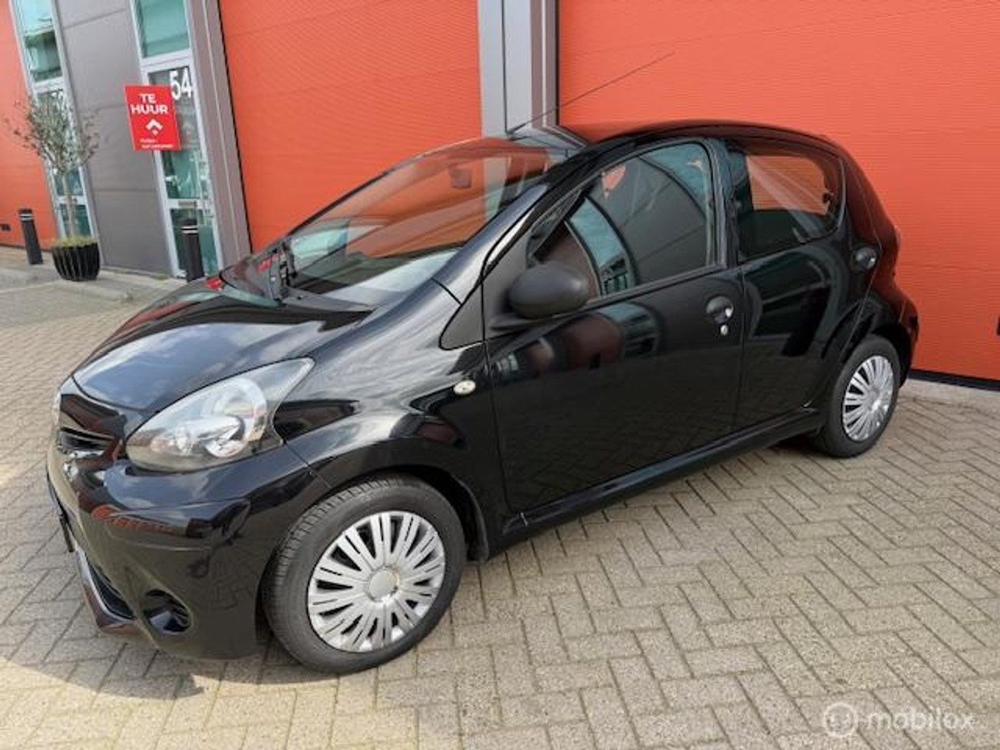 Toyota Toyota Aygo 1.0 VVT-i Comfort 5DEURS KM NAP AIRCO APK 2012 - voorkant
