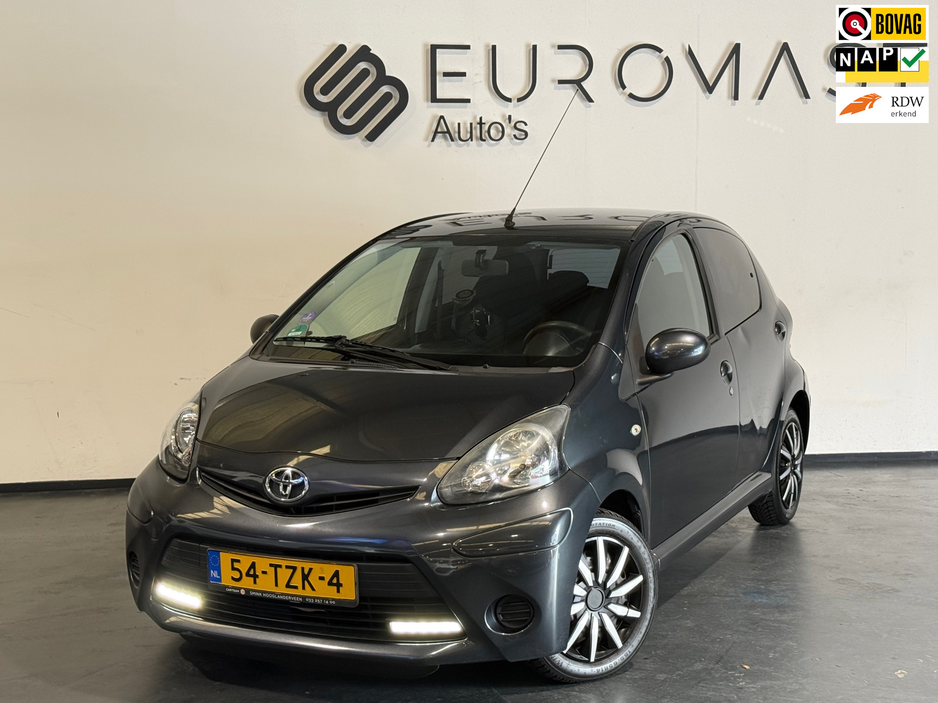 Toyota Toyota Aygo 1.0 VVT-i Aspiration Airco 5d Elektrische Ramen Nieuwe Apk 2012 - voorkant