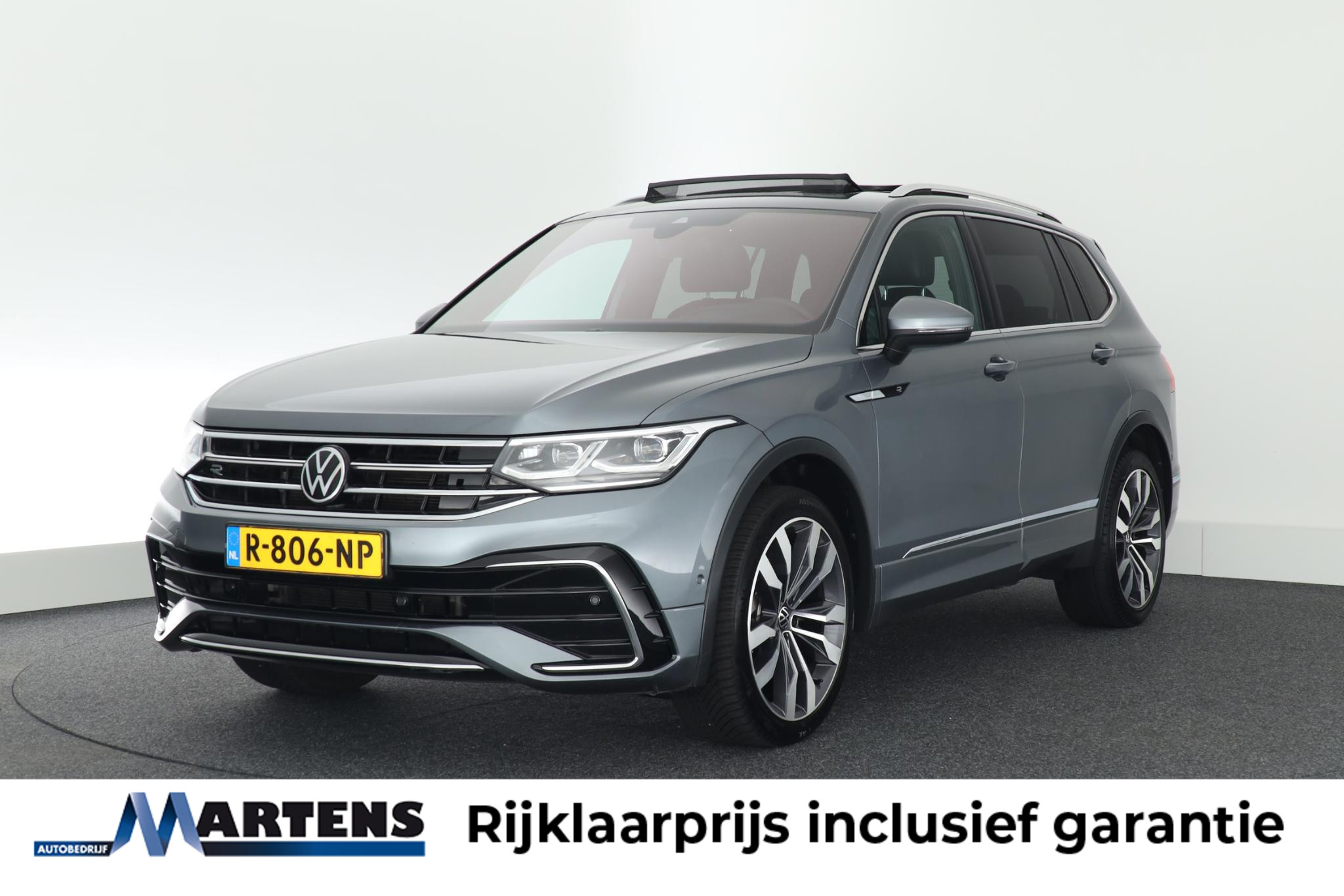 Volkswagen Tiguan 1.5 TSI 150pk DSG R-Line Business+ 7Pers. 2022 - voorkant