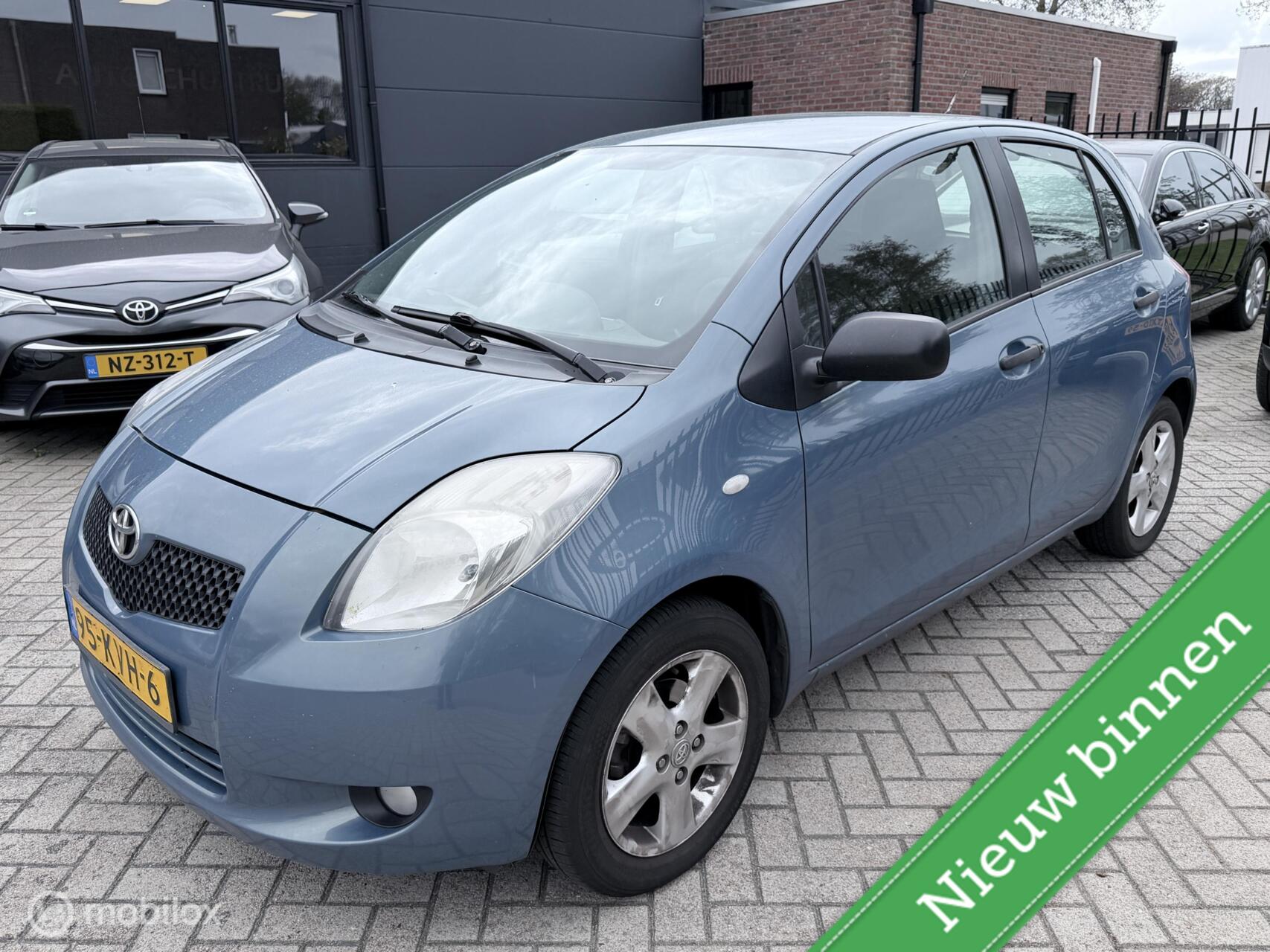 Foto van TOYOTA TOYOTA YARIS