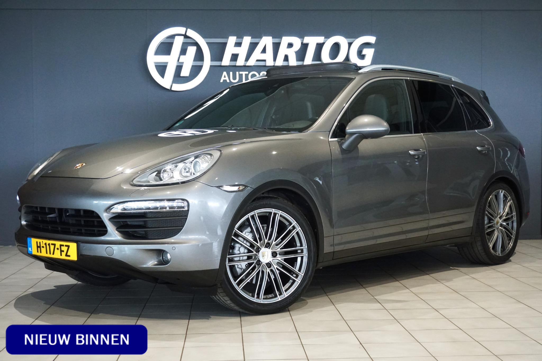 Foto van PORSCHE CAYENNE S