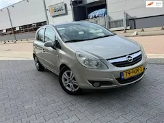 Opel Corsa 1.2-16V Essentia 2007 - voorkant