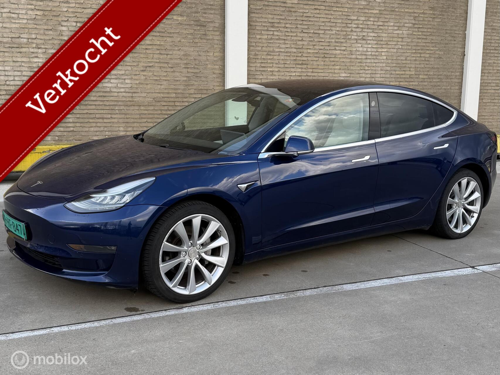 Tesla Model 3 Long Range AWD 75kWh 88%SoH Enhanced Autopilot 2018 - voorkant