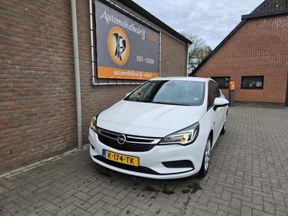 Opel Astra 1.6 CDTI Online Edition 2017 - voorkant