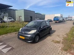 Foto van Peugeot 107