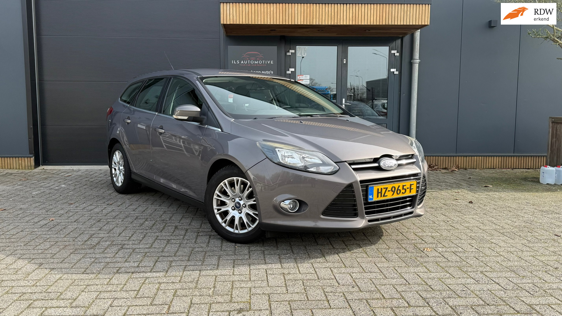 Ford Focus 1.6 EcoBoost Titanium Navi Trekhaak APK 2014 - voorkant