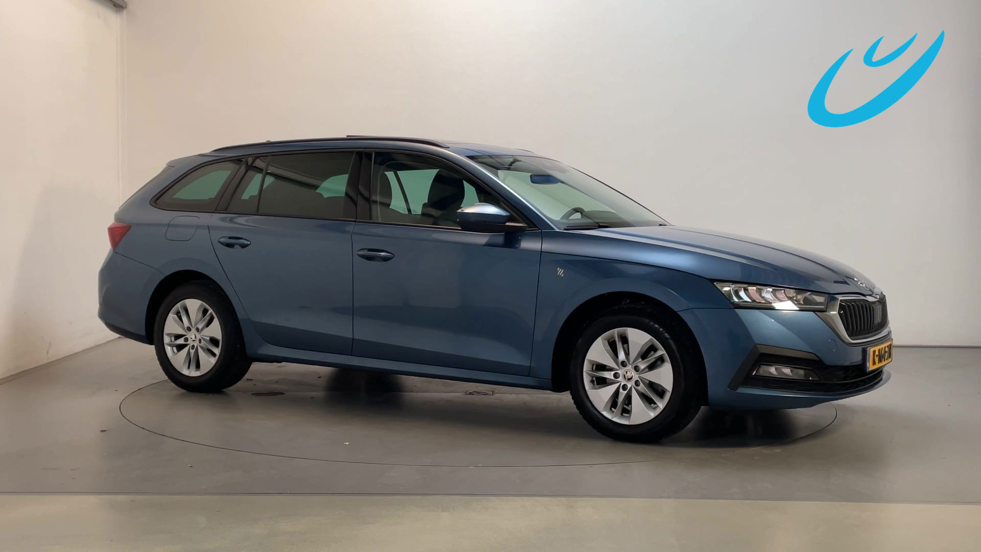 Skoda Octavia 1.0 e-TSI Business Edition 2021 - voorkant