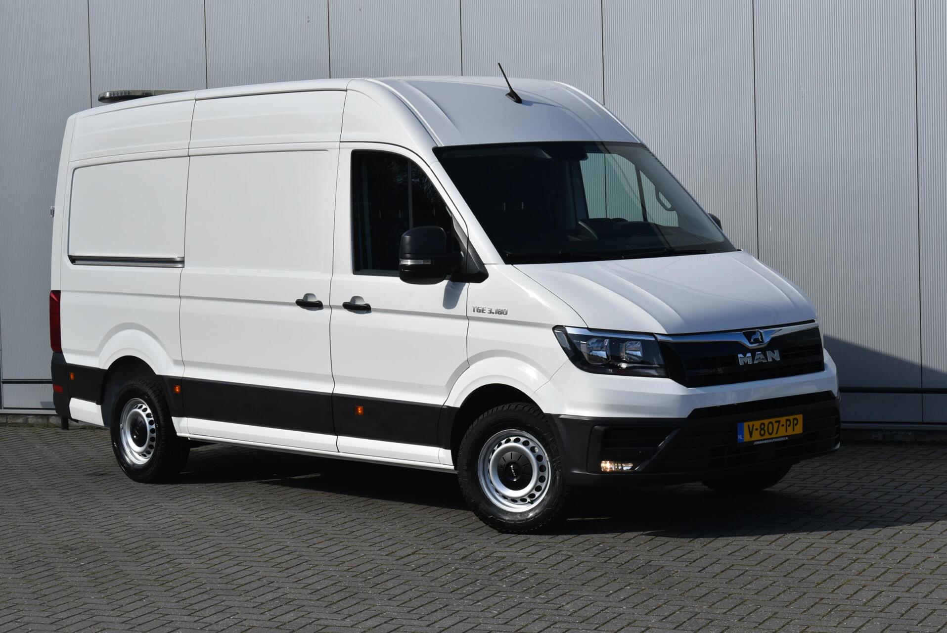 Man Tge 2.0 TDI L3H3 177 Pk Airco Navi PDC Trekhaak 3000 Kg! 2018 - voorkant