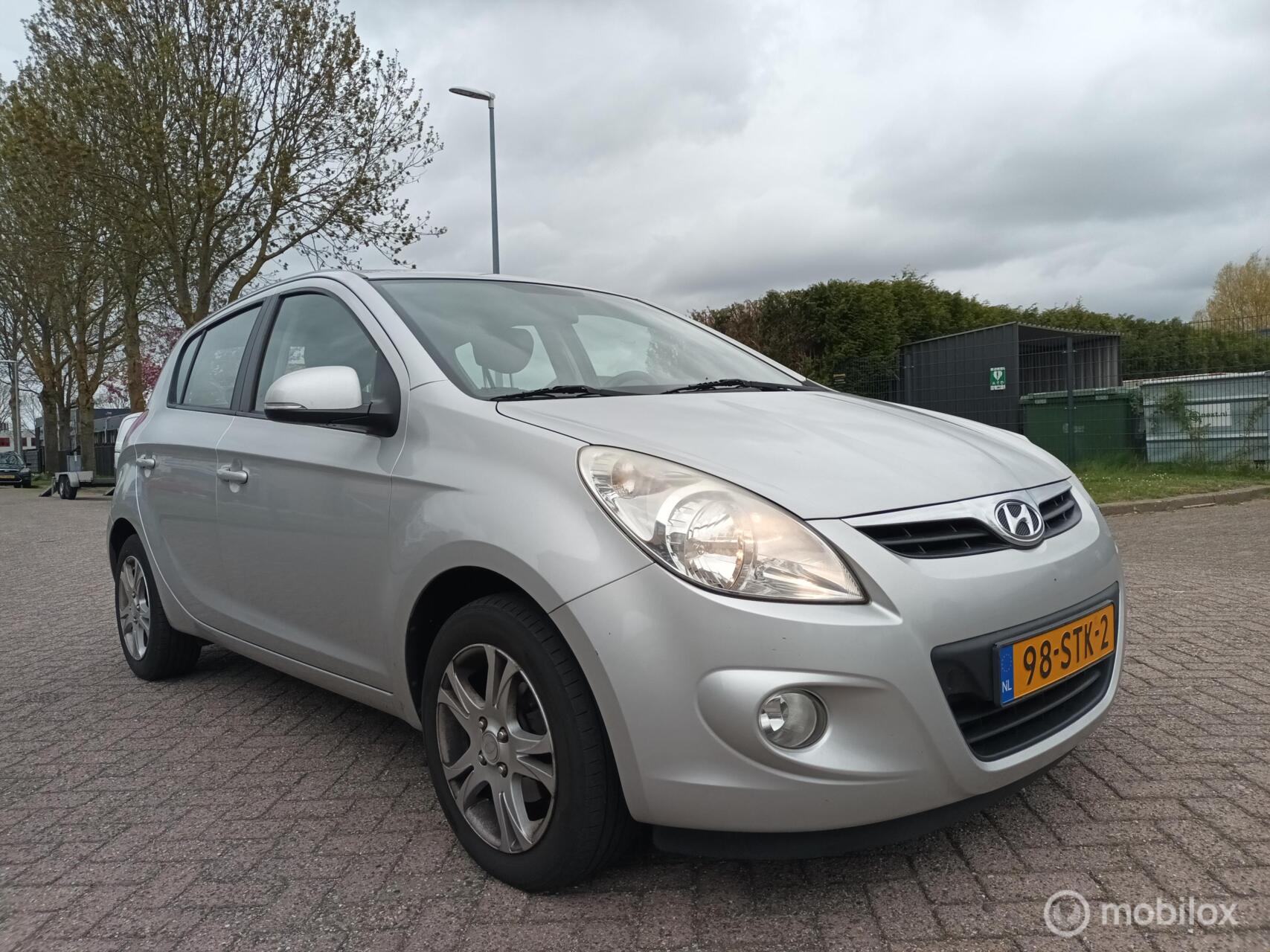 Hyundai I20 1.2i i-Motion Airco Eerste Eigenaar! 2011 - voorkant