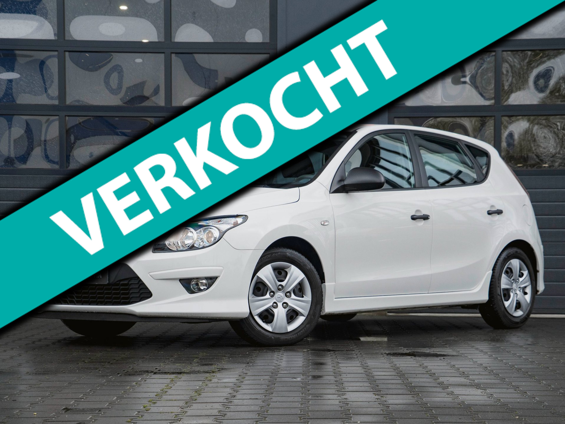 Hyundai I 30 1.4i i-Drive Airco|Radio|AUX|Elektrische ramen|Carkit|Bluetooth 2011 - voorkant