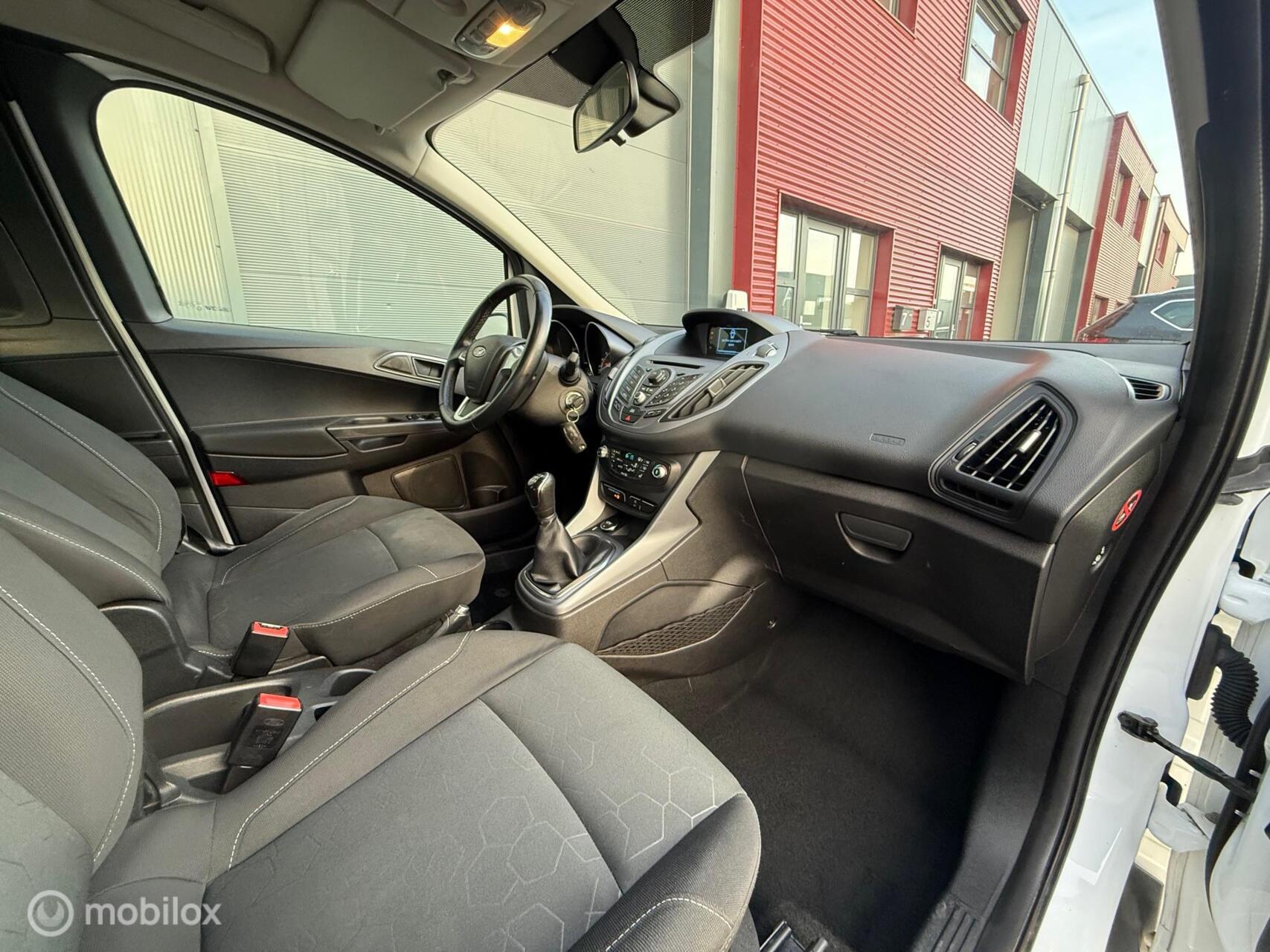 Foto van Ford B-max