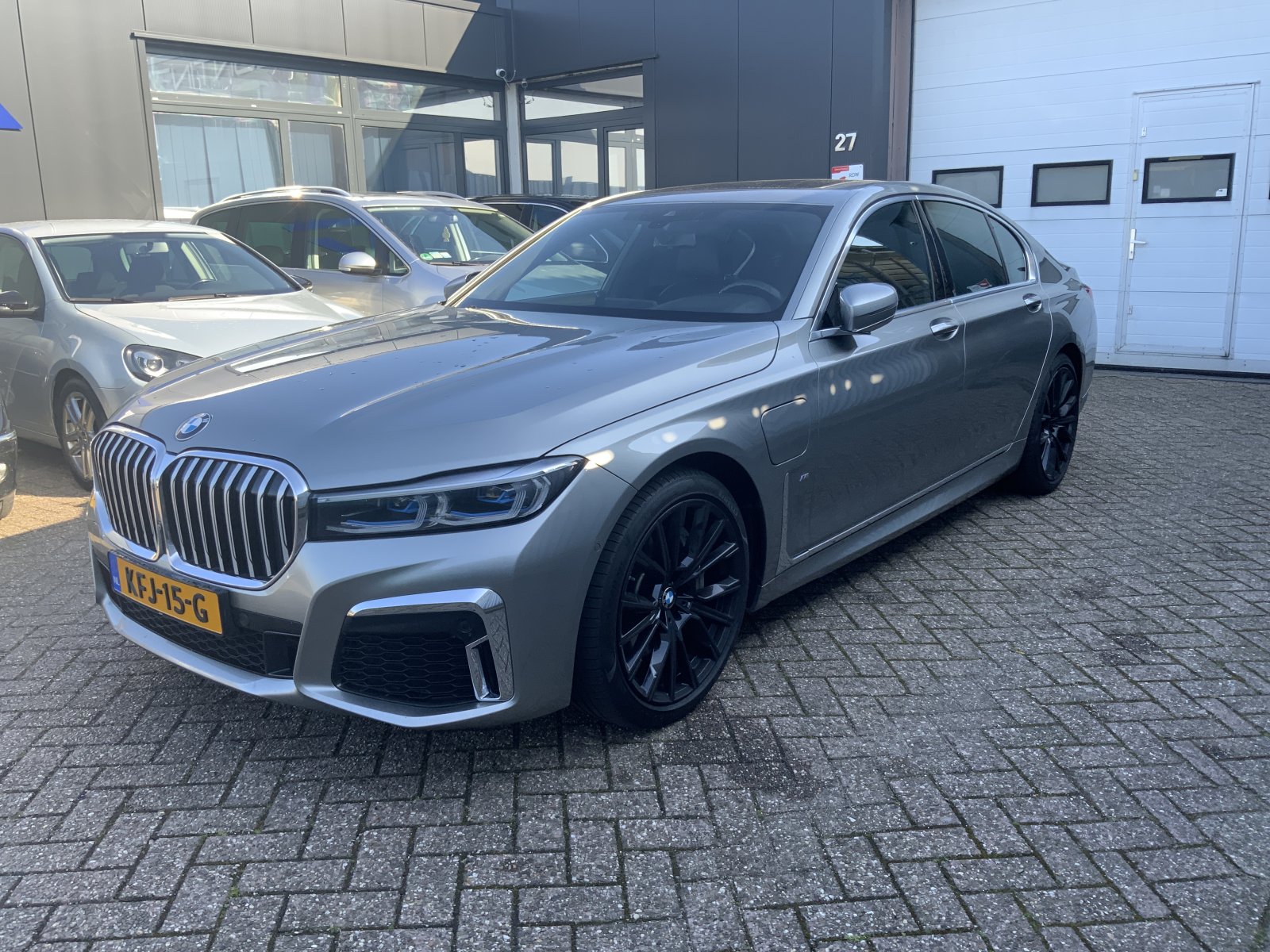 BMW 7-serie 745e 2019 - voorkant