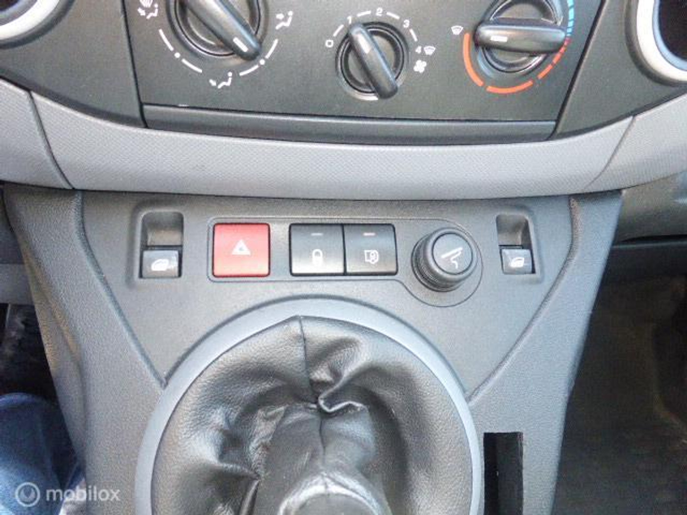 Foto van Peugeot Partner 120 L1 1.6hdif 66kw - 3pl