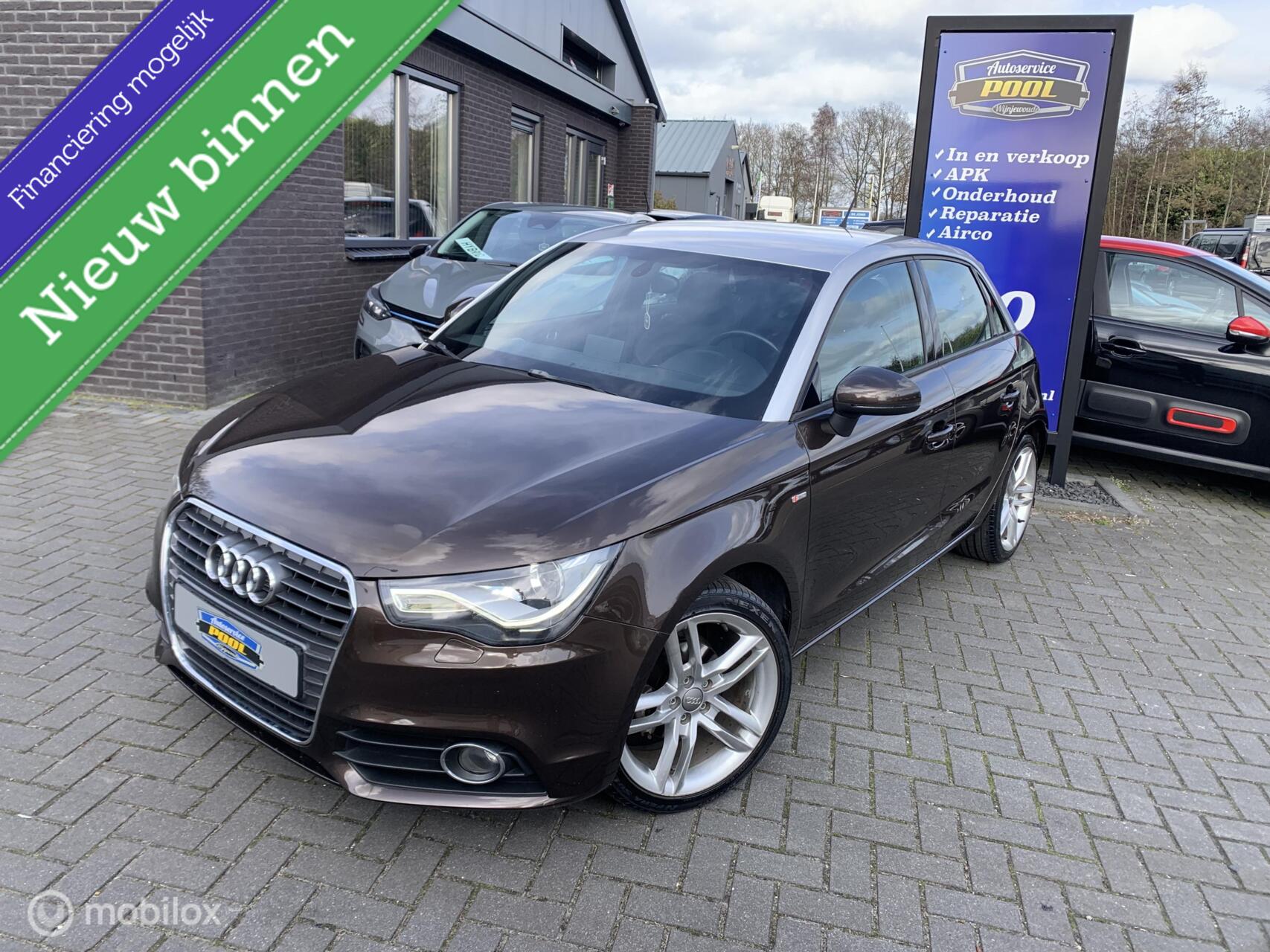 Audi A1 Sportback 1.2  Attraction S-Line  5drs 2013 - voorkant