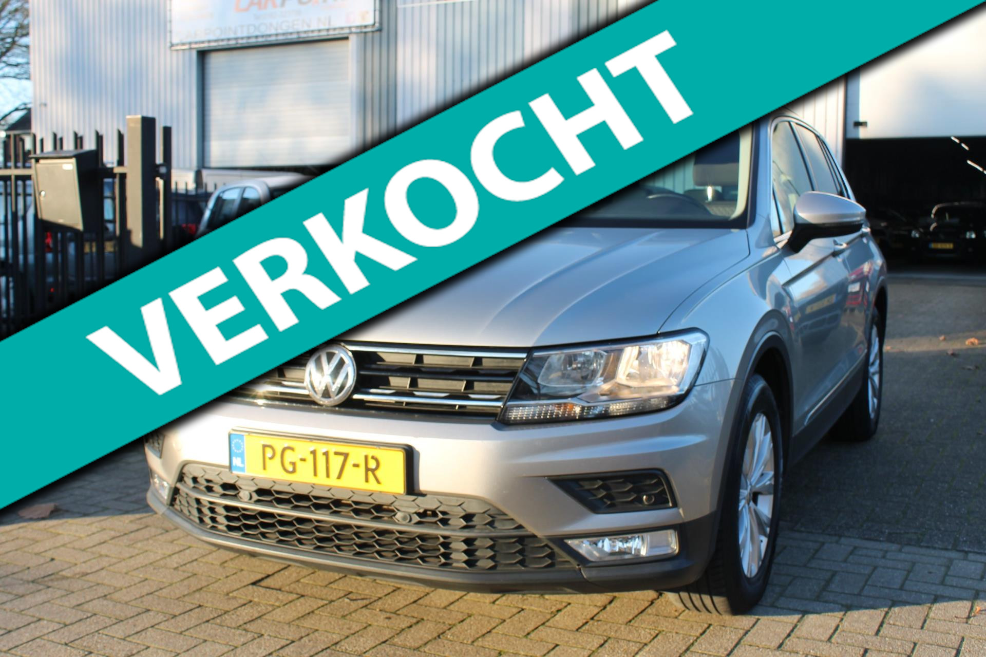 Volkswagen Tiguan 1.4 TSI Comfortline Bsn Navi ACC Trekhaak Topstaat! 2017 - voorkant