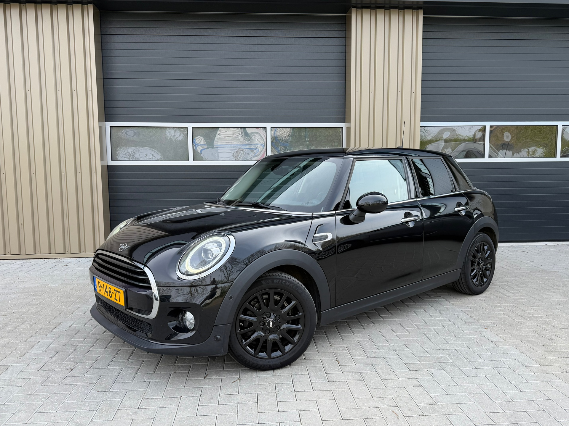 Mini Cooper 1.5 Cooper Chili | sportstoelen | Led | Navigatie 2019 - voorkant