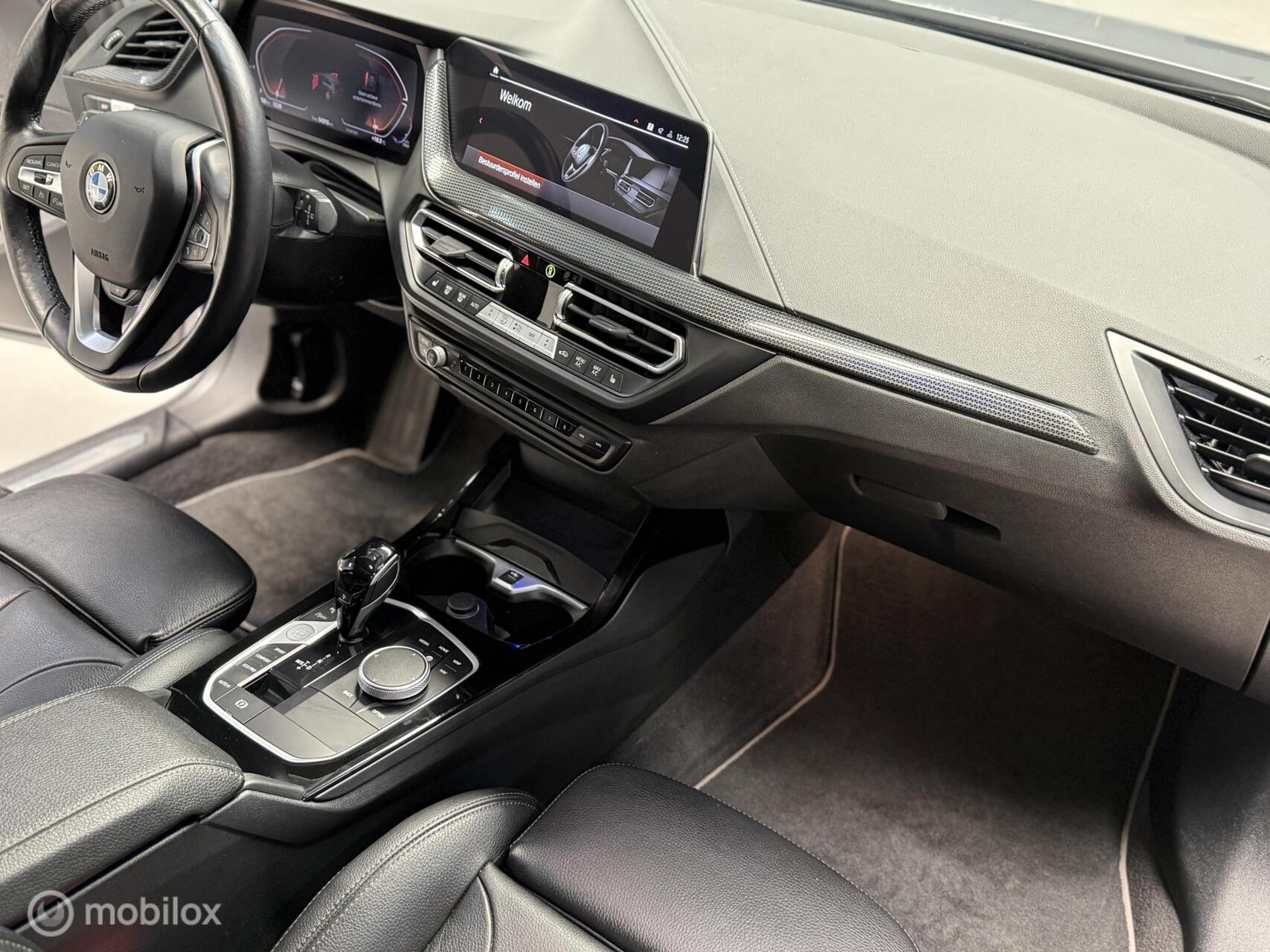 Foto van BMW 118i