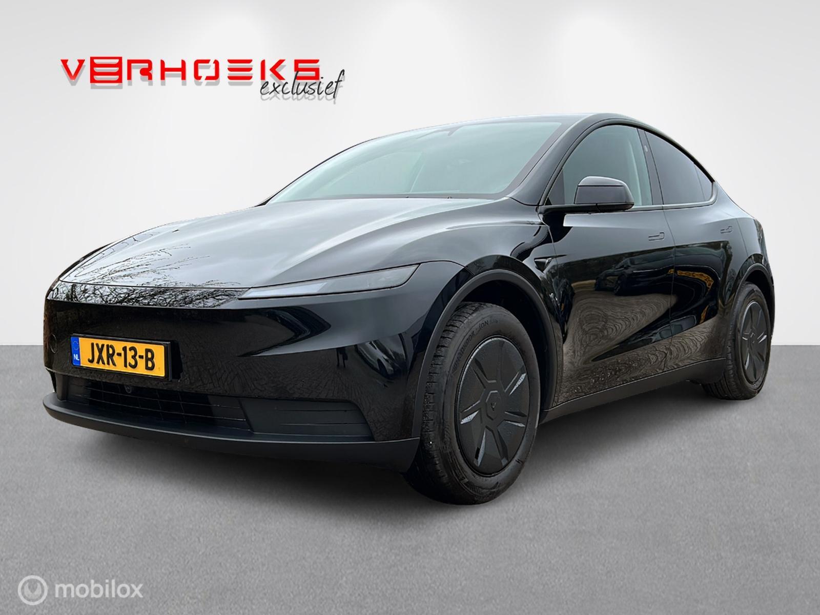 Tesla Model Y Long Range RWD 657km Range WLTP!! 3300km!! BTW 2026 - voorkant