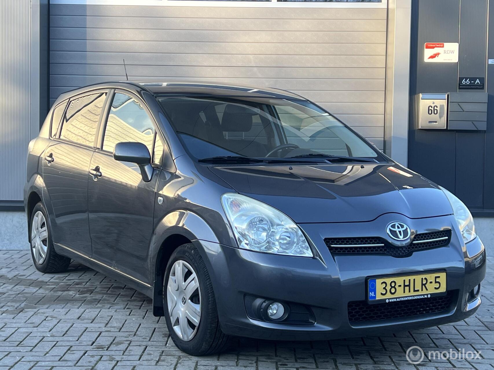 Foto van TOYOTA TOYOTA COROLLA VERSO