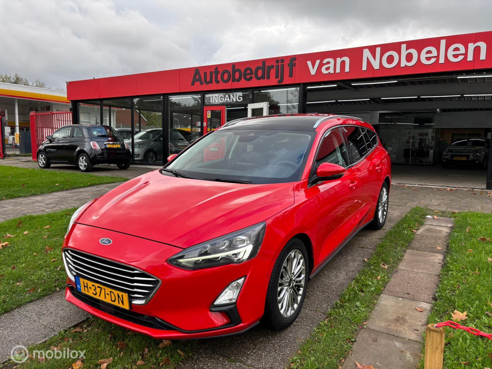Ford Focus 1.0 EcoBoost Titanium Business 2020 - voorkant