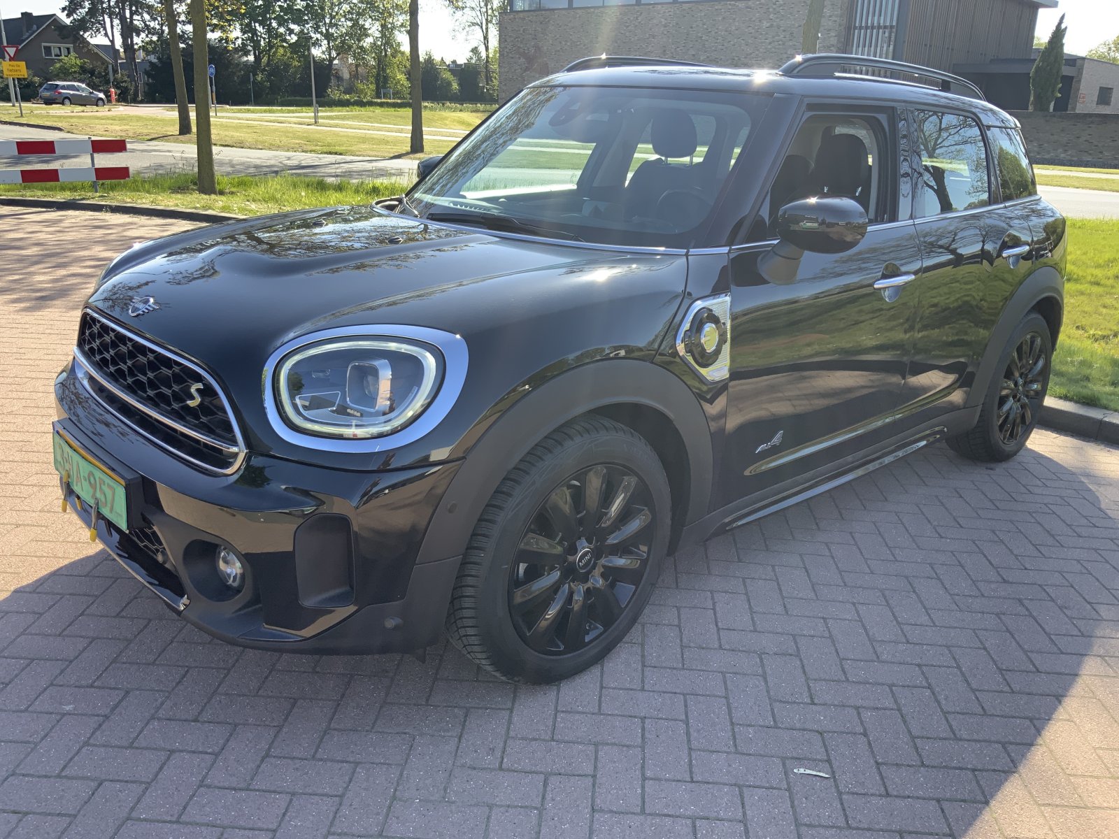 Mini Mini Countryman 1.5 Co.S E ALL4 Chil 2020 - voorkant