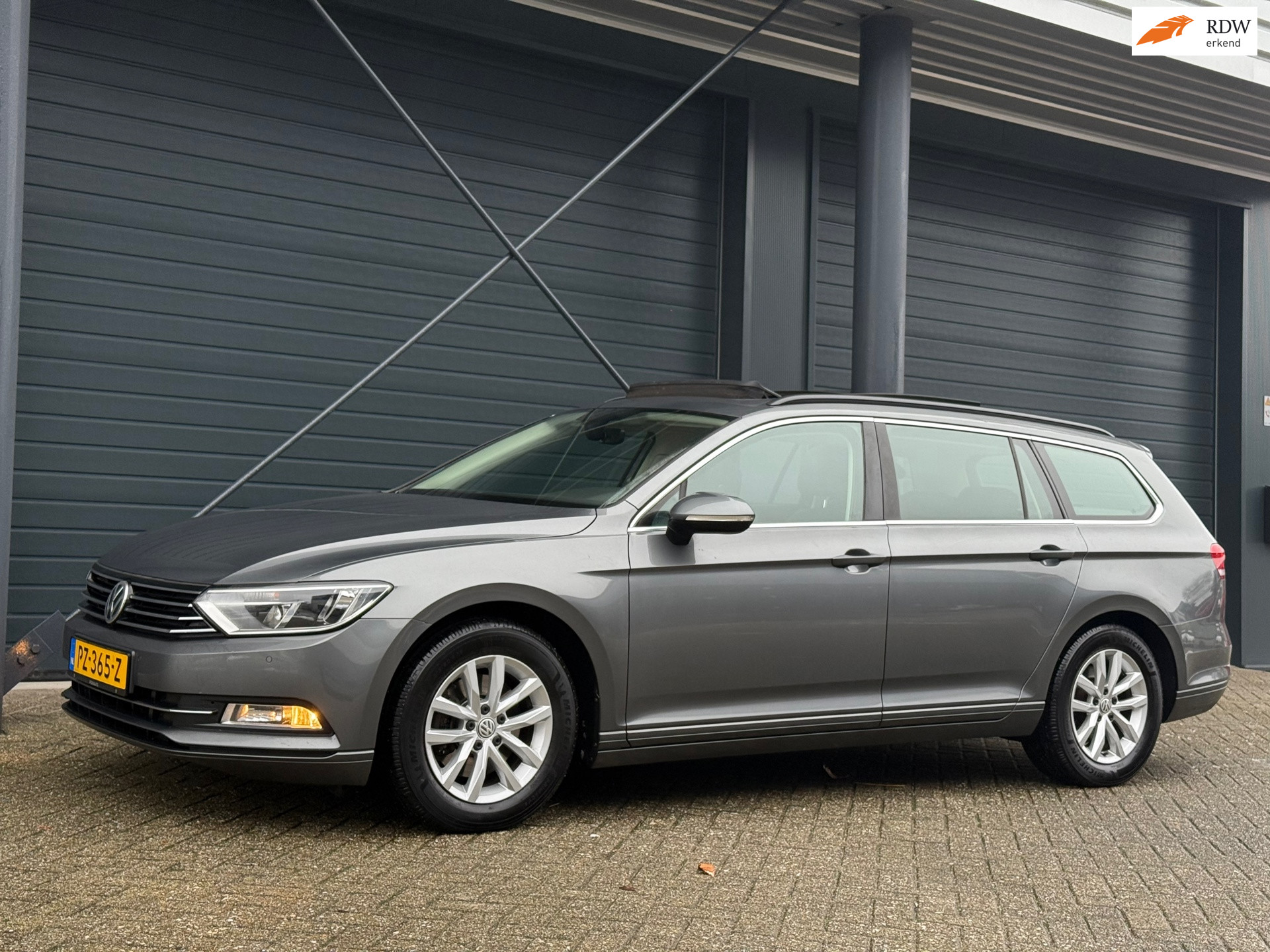 Foto van VOLKSWAGEN PASSAT