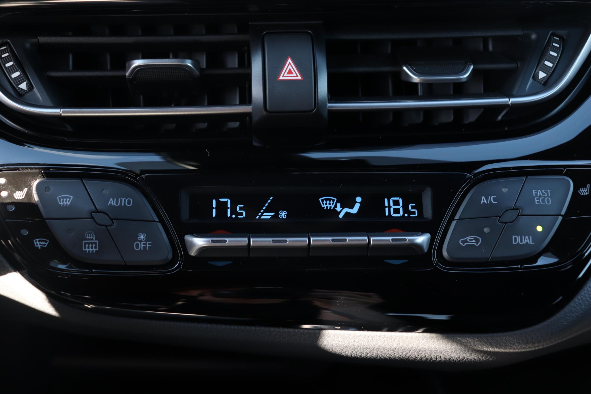 Foto van Toyota Toyota C-hr
