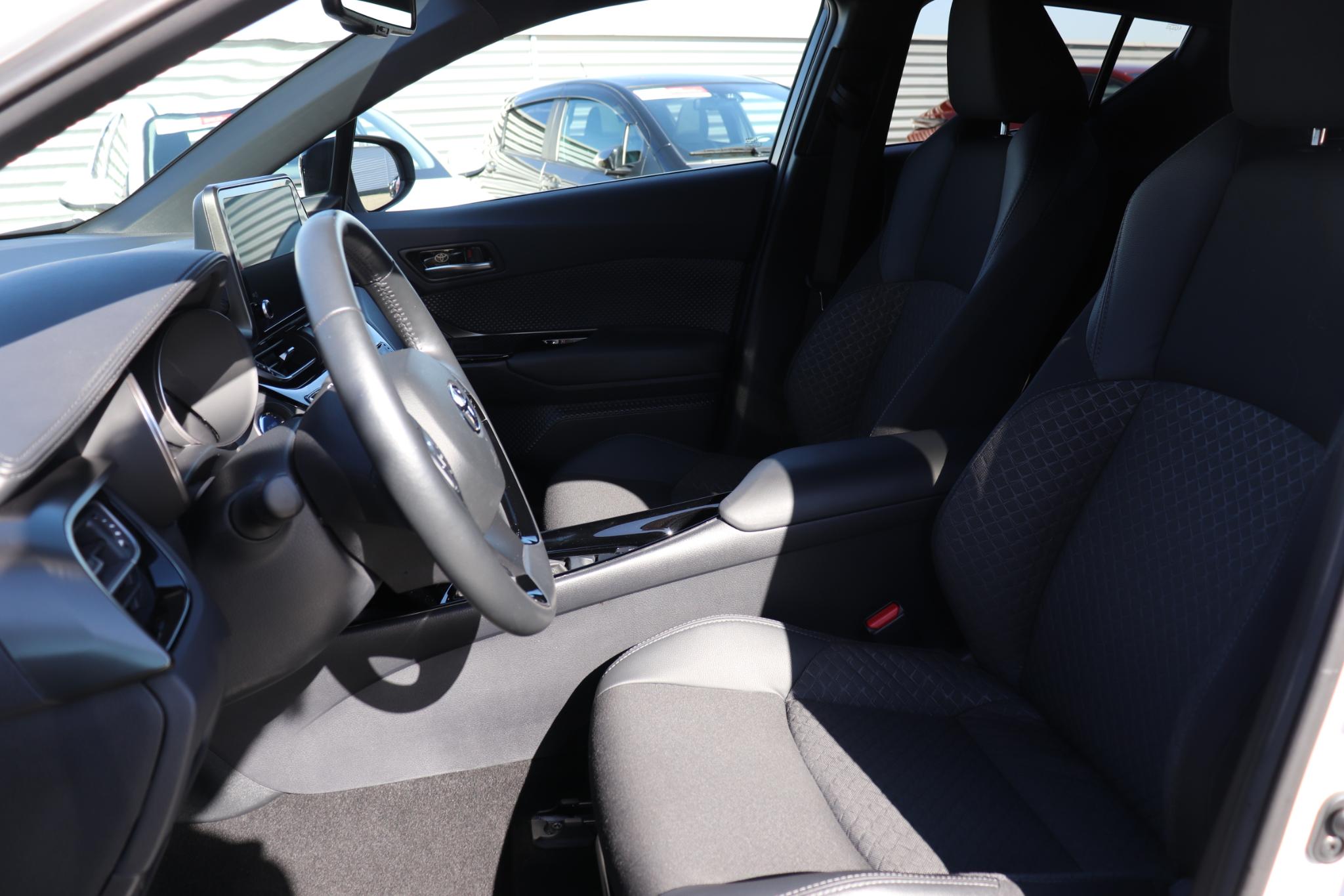 Foto van Toyota Toyota C-hr