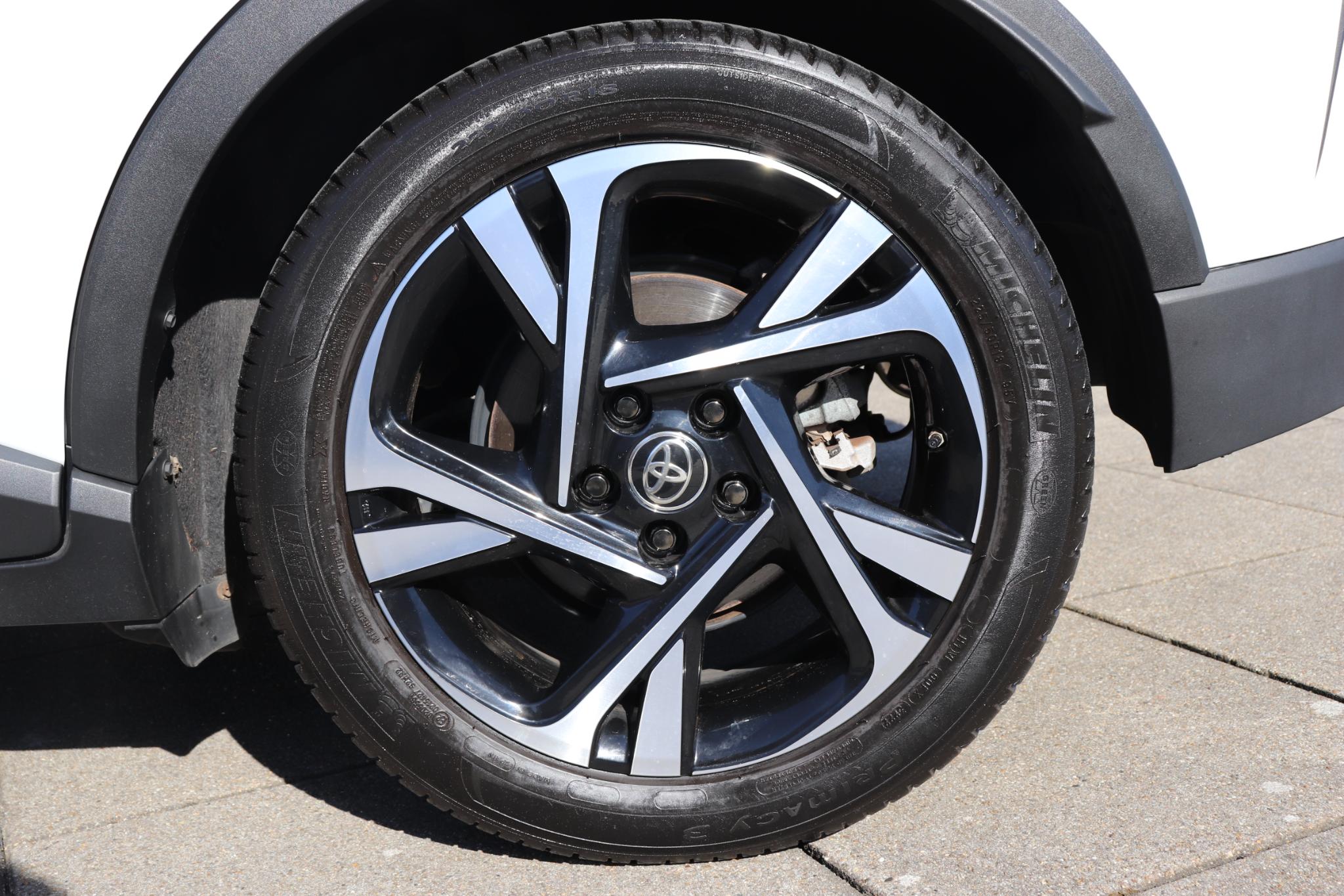 Foto van Toyota Toyota C-hr