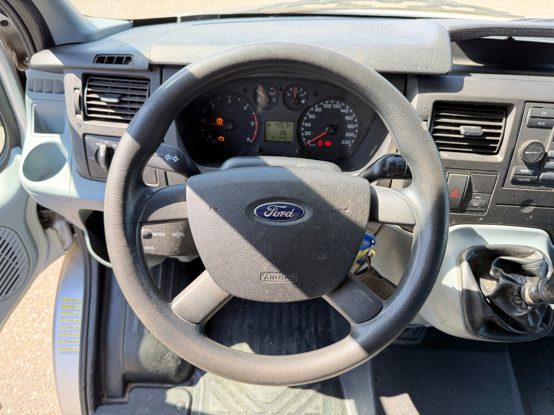 Foto van Ford Transit 280m Van LR 115dpf 4.36