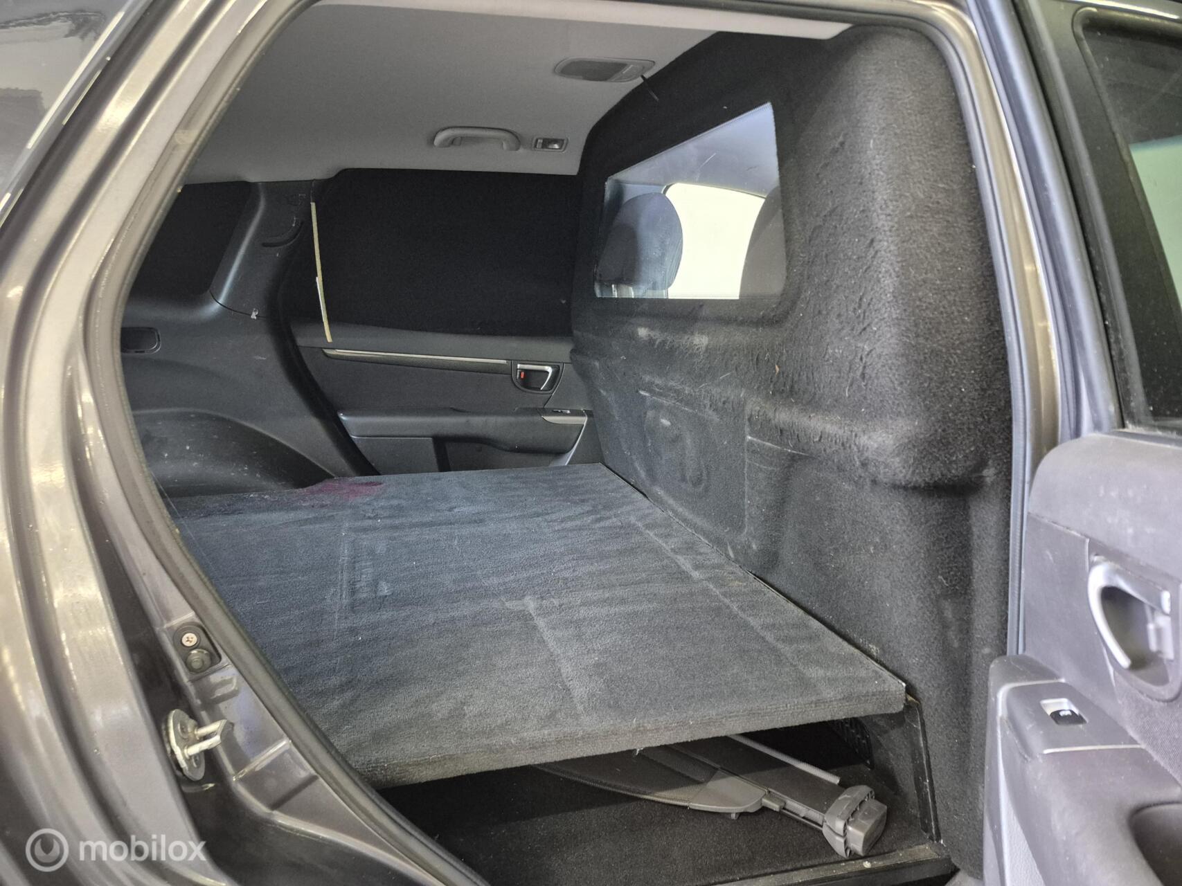 Foto van Hyundai Santa Fe 2.2 Crdi R 4wd Van
