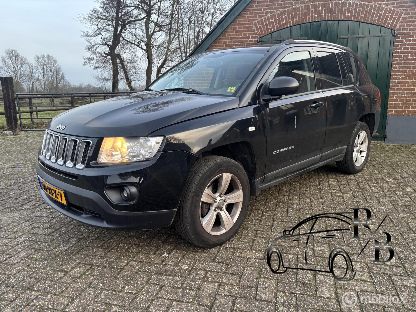 Foto van JEEP COMPASS