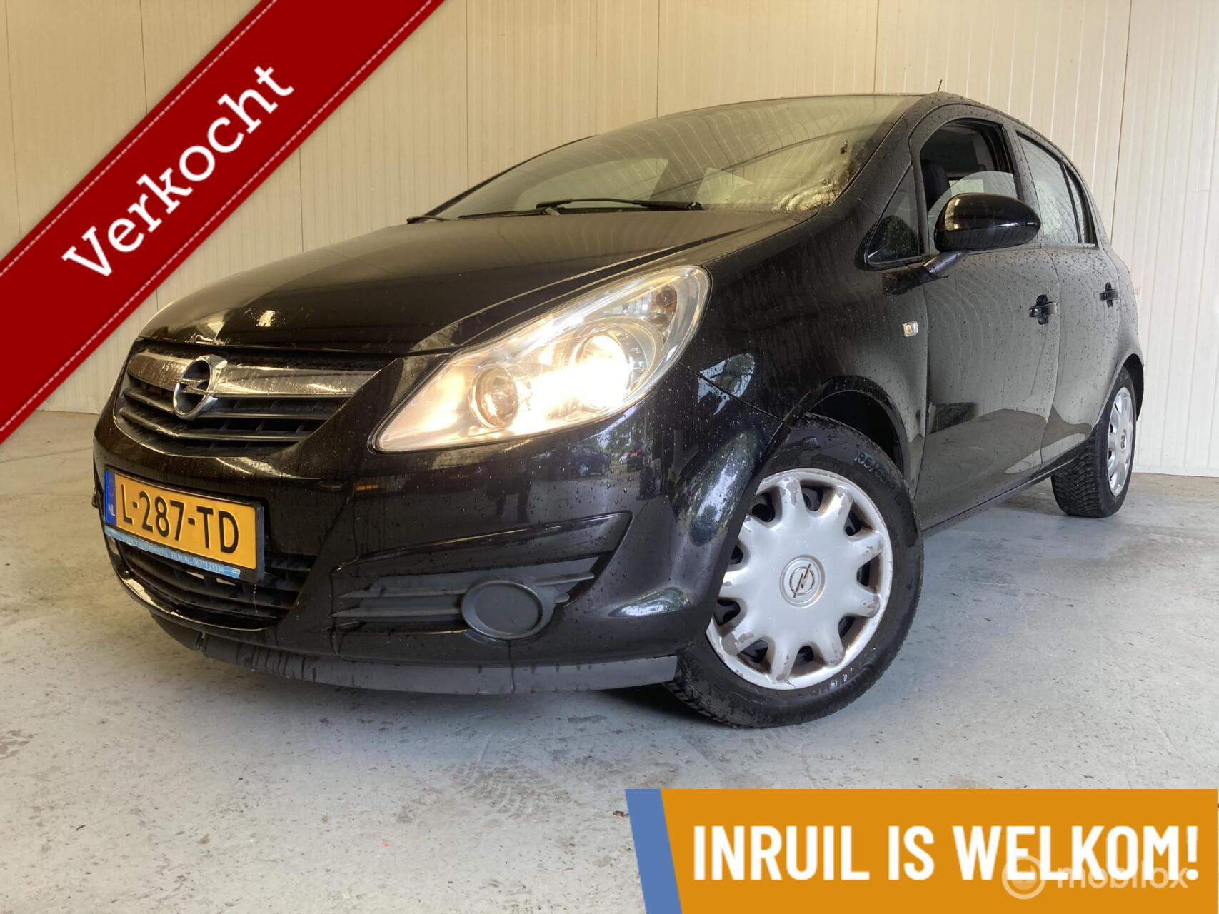 Opel Corsa 1.0-12V '111' Edition //HANDEL // 2010 - voorkant