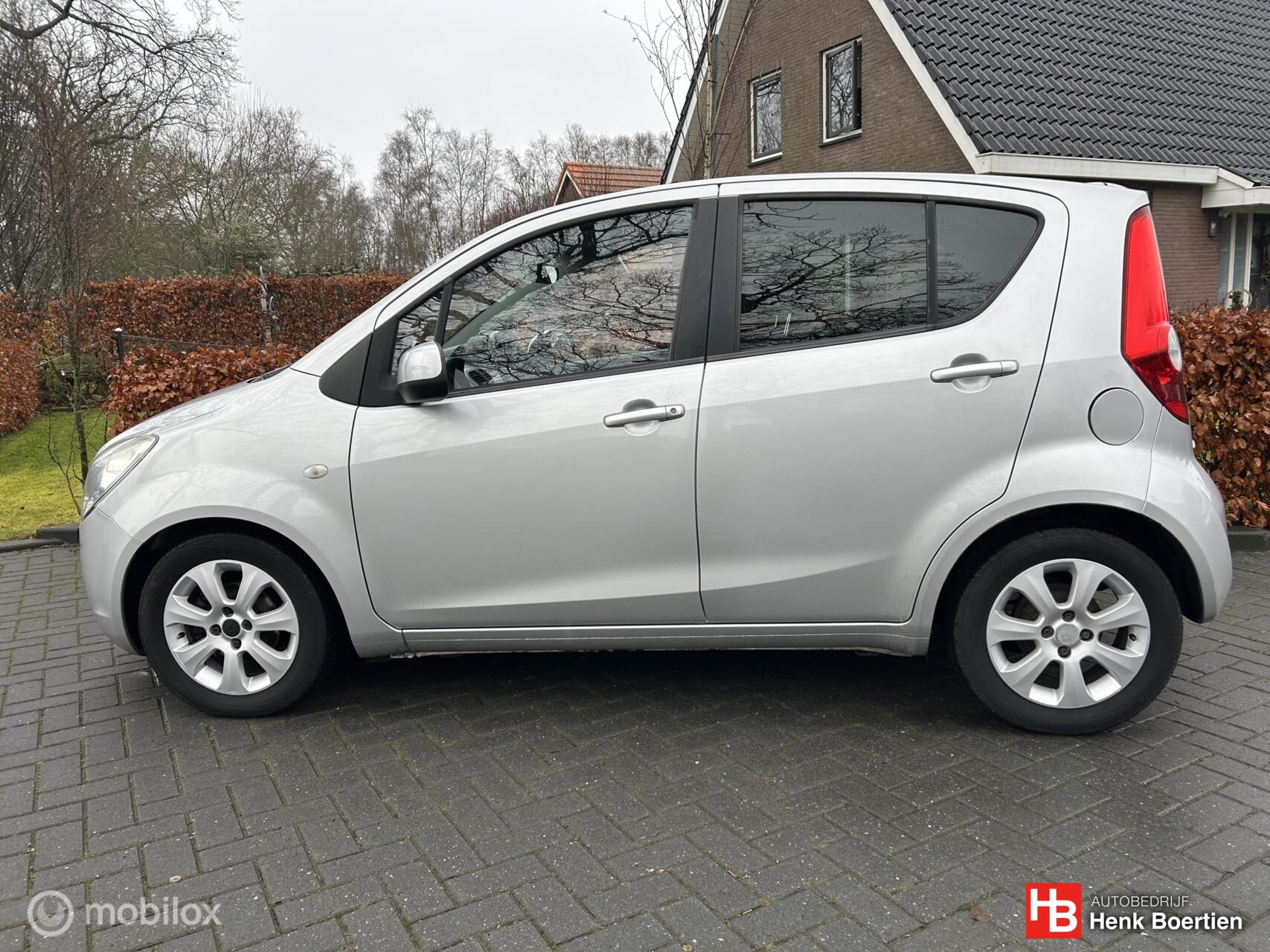 Foto van Opel Agila