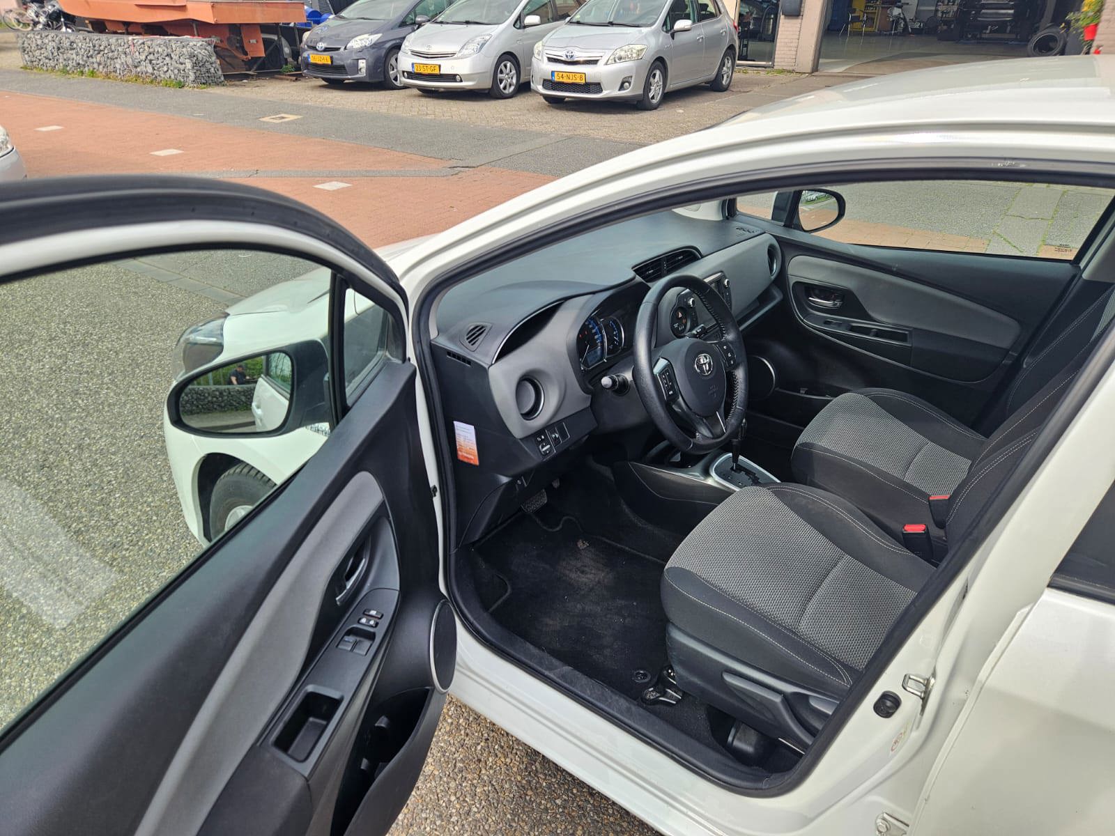 Foto van Toyota Toyota Yaris Hybrid