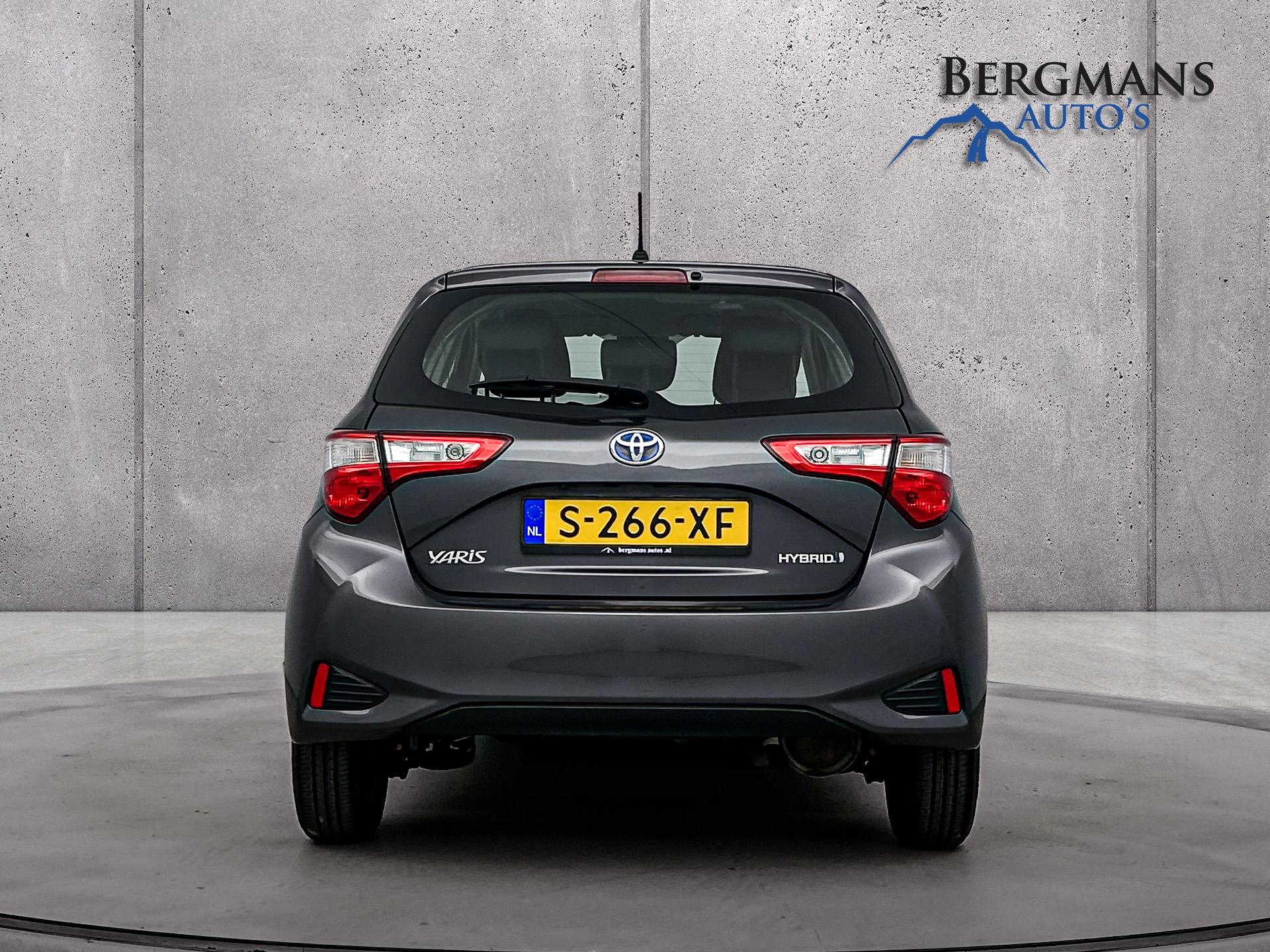 Foto van Toyota Toyota Yaris Hybrid