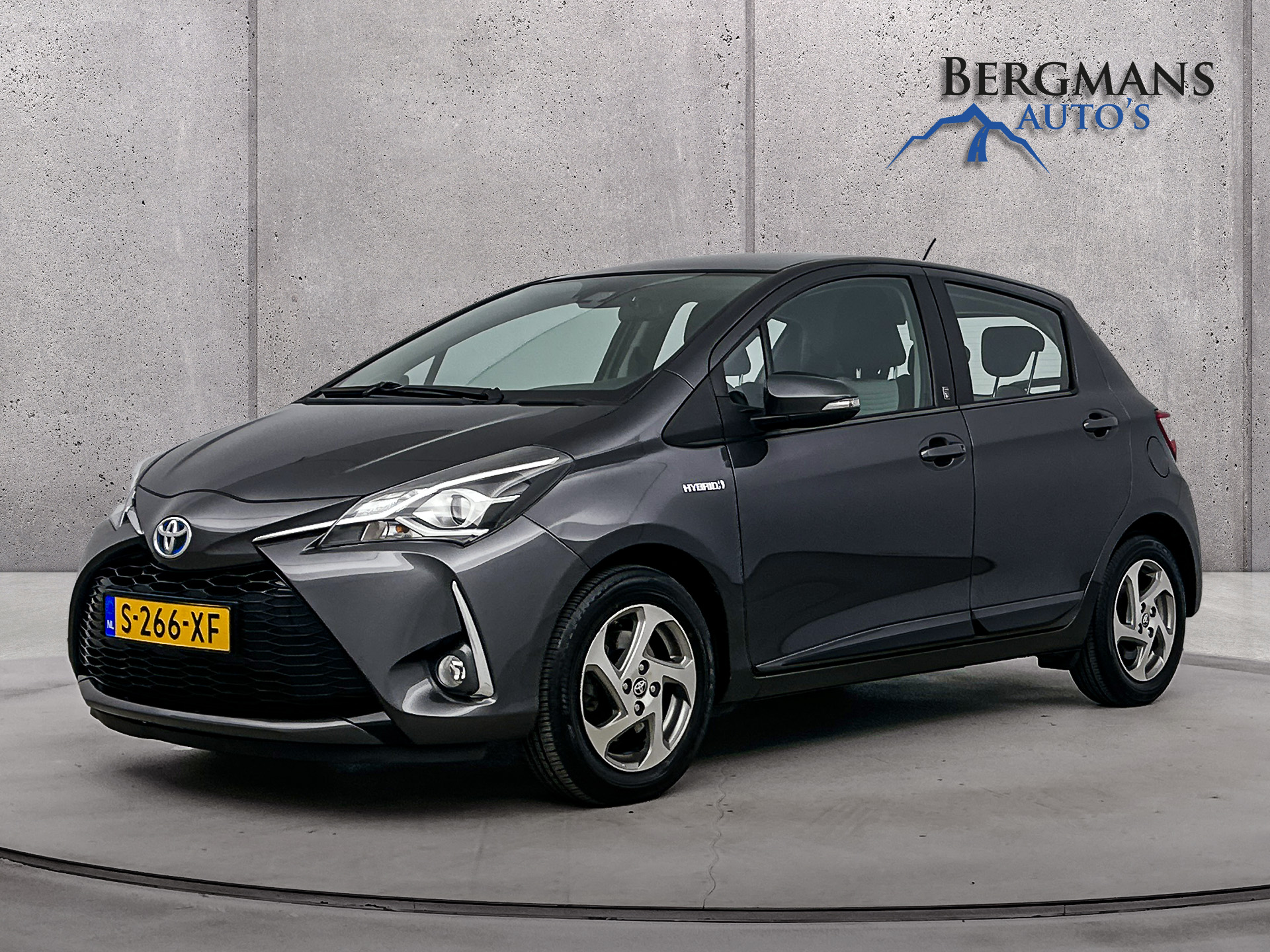 Toyota Toyota Yaris Hybrid - 1.5 Hybrid Active 2018 - voorkant