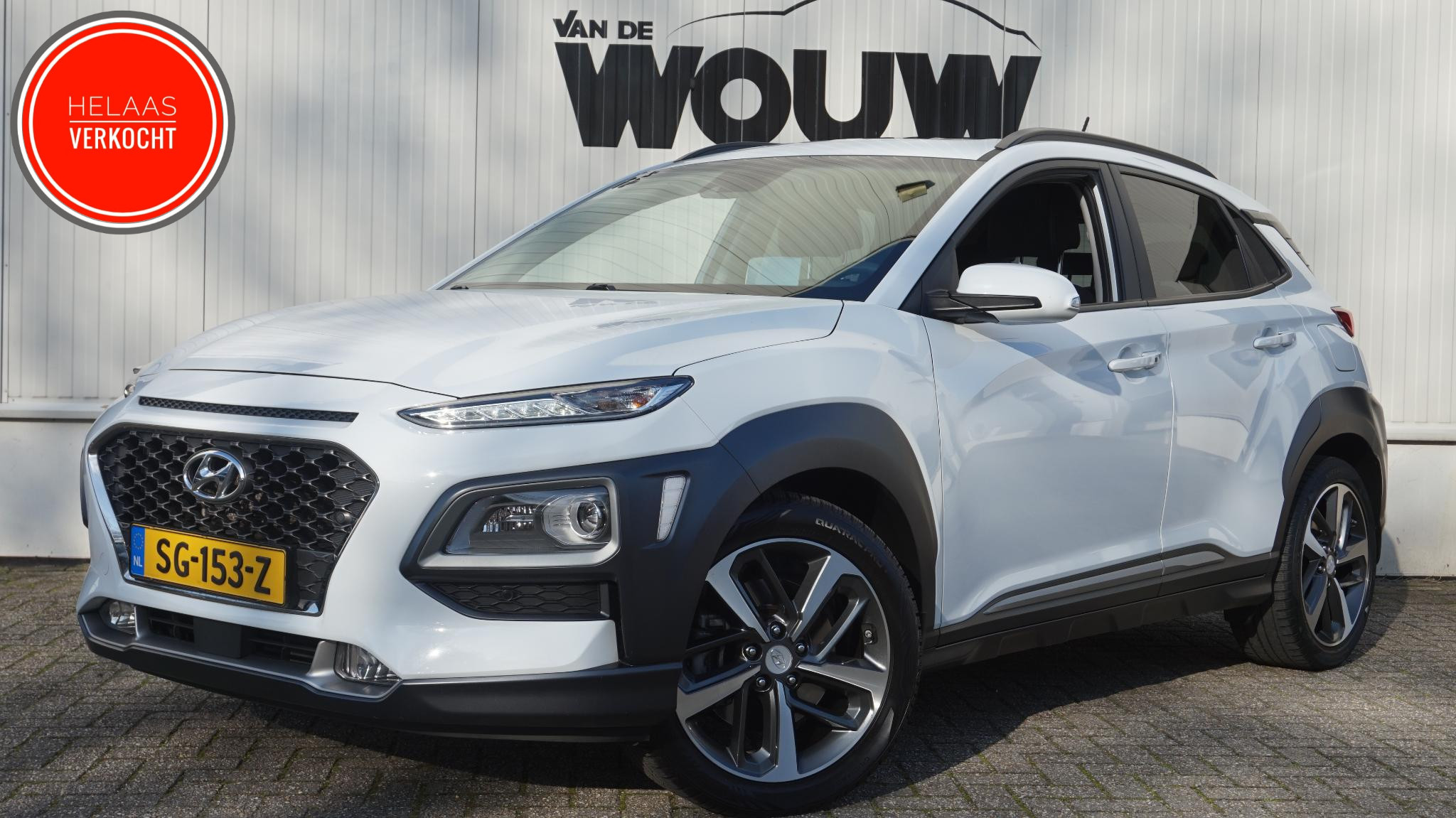 Hyundai Kona 1.6 T-GDI 177PK Premium 4WD Automaat | Trekhaak 2018 - voorkant