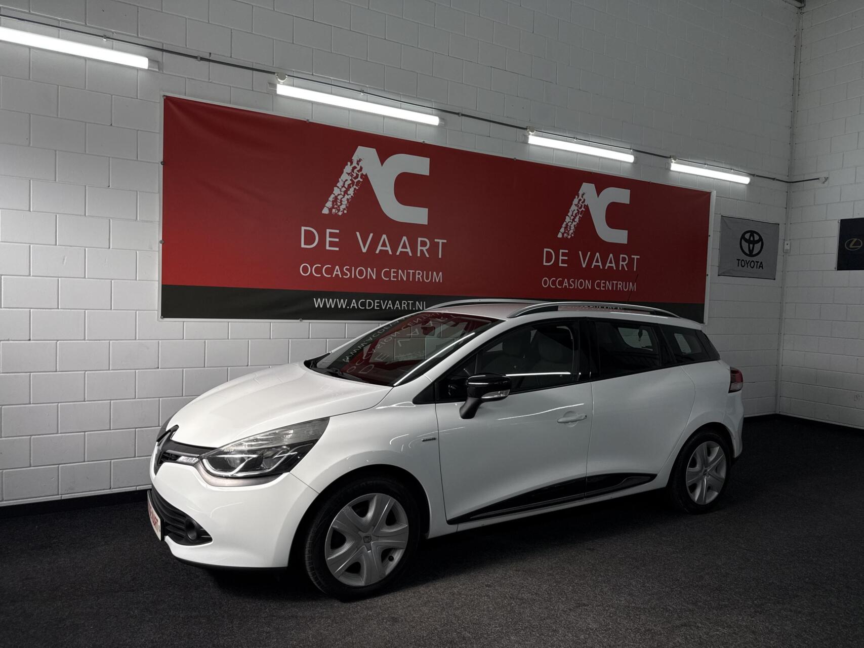 Renault Clio 0.9 TCe Expression 2016 - voorkant