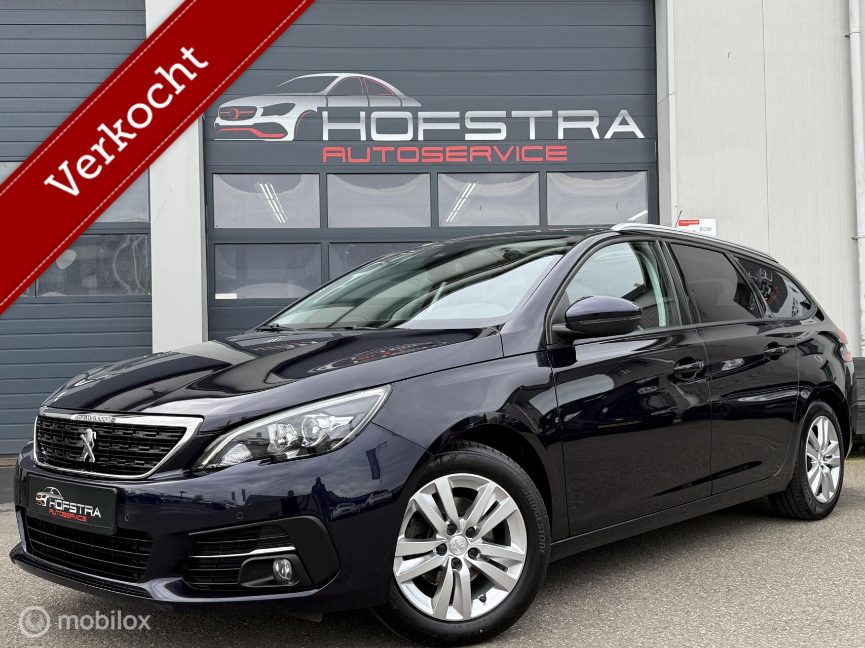 Peugeot 308 1.2 PureTech Pano Trekhk CarPlay Nw-Dist-riem 2018 - voorkant