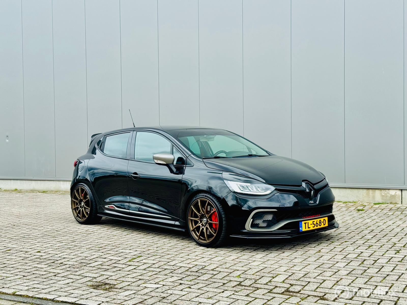 Renault Clio 1.6 R.S. Trophy 2015 - voorkant