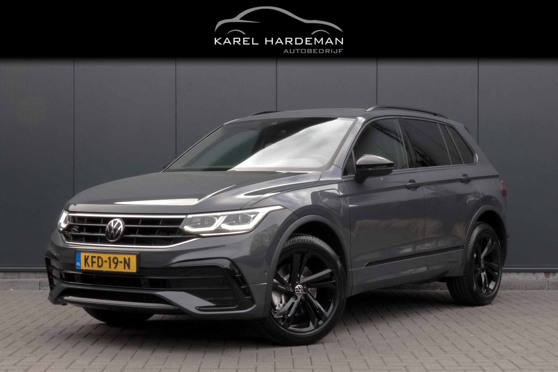 Volkswagen Tiguan 1.4 TSI eHybrid R-Line Business+ | PANORAMADAK | TREKHAAK | STOELVERWARMING | CAMERA 2022 - voorkant