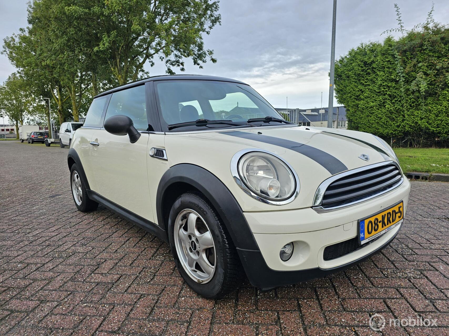 Foto van MINI ONE
