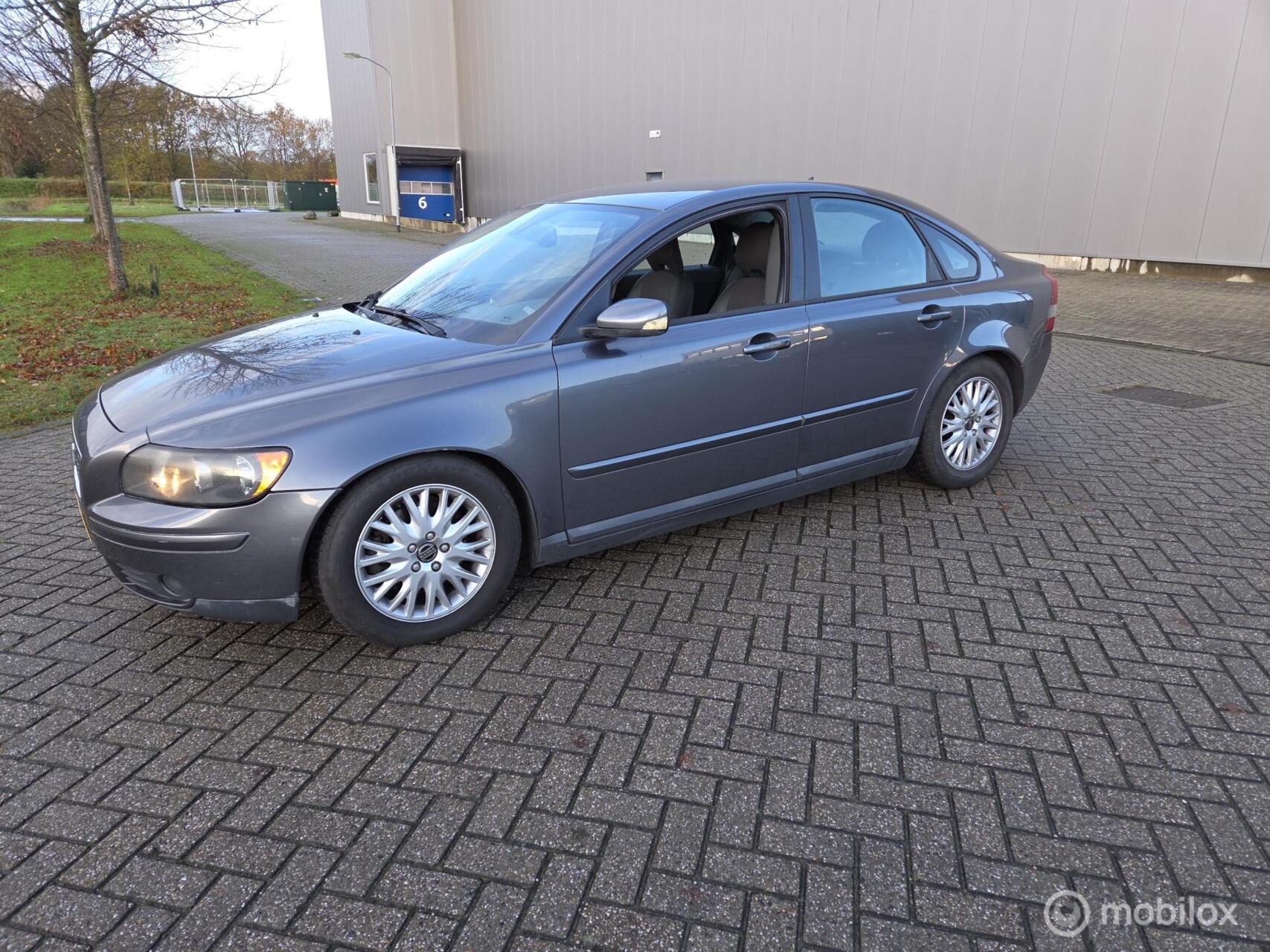 Foto van VOLVO S40
