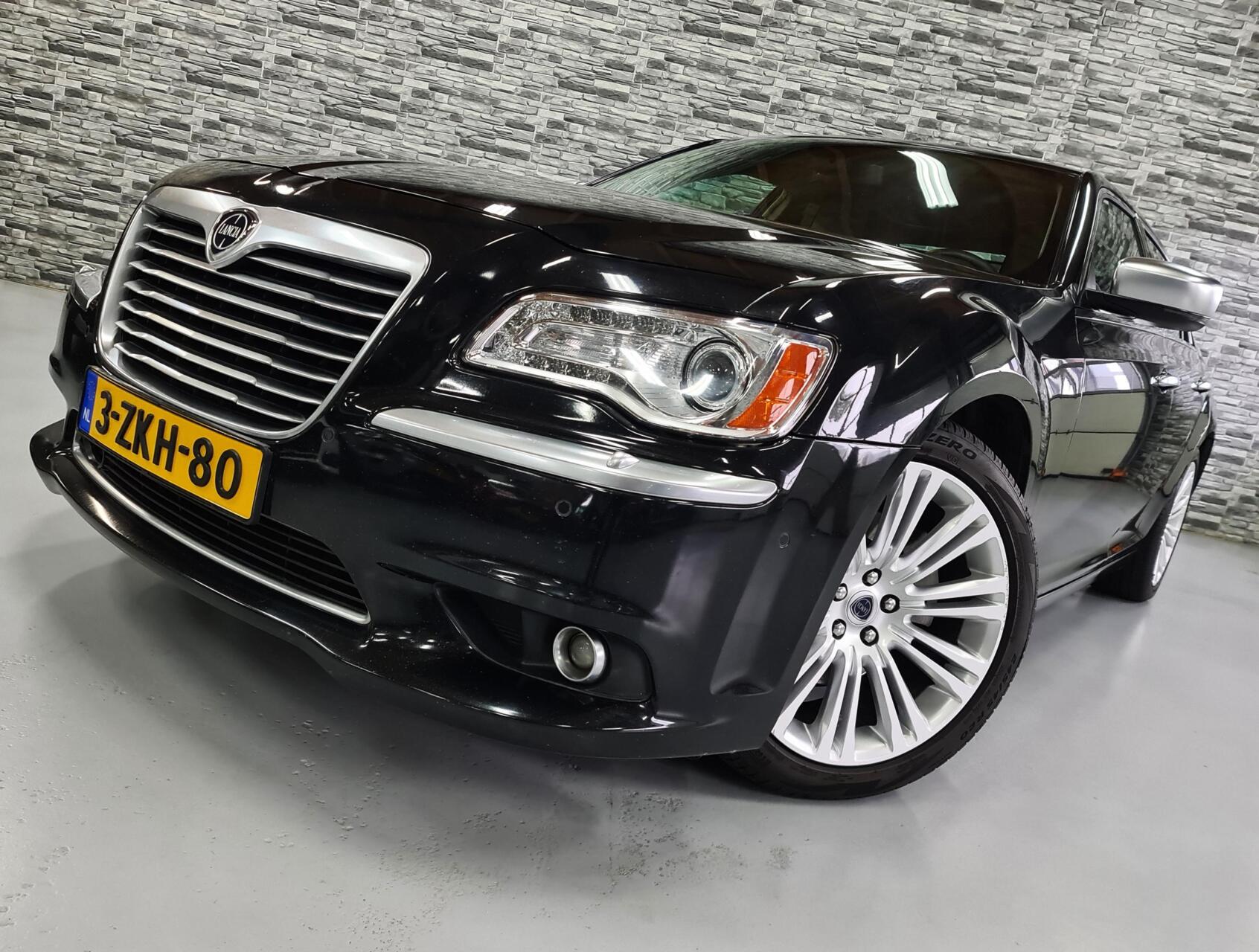Foto van LANCIA THEMA