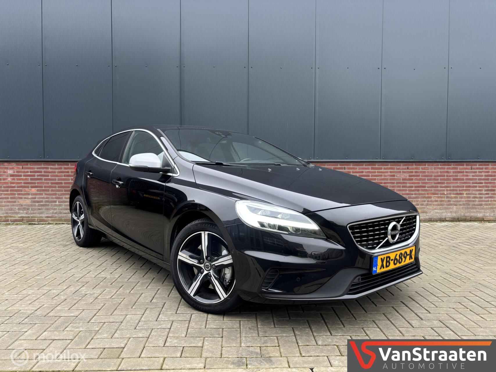 Volvo V40 1.5 T3 Polar+ Sport 2018 - voorkant